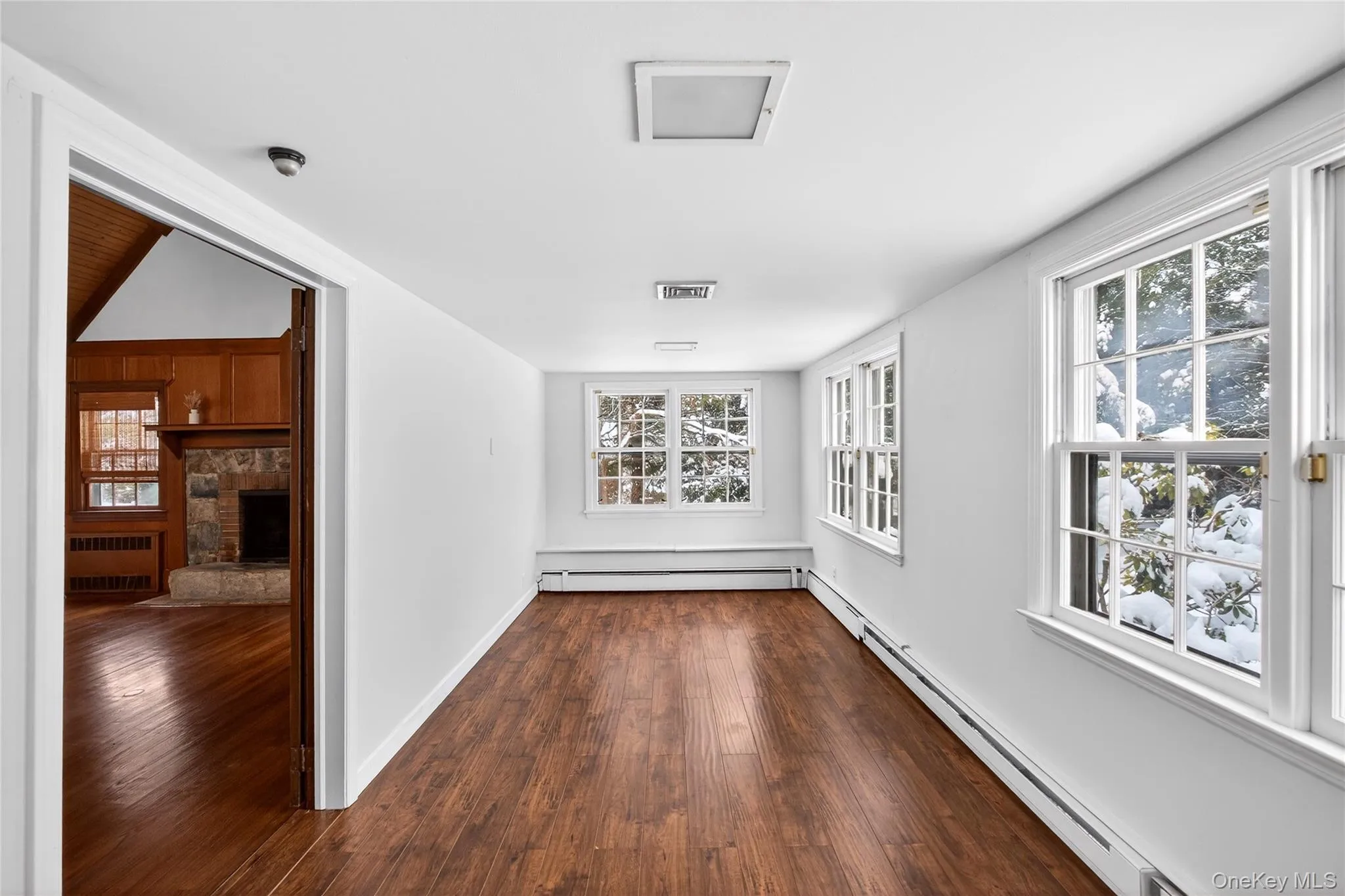 Shown here without furniture Shown here without furniture