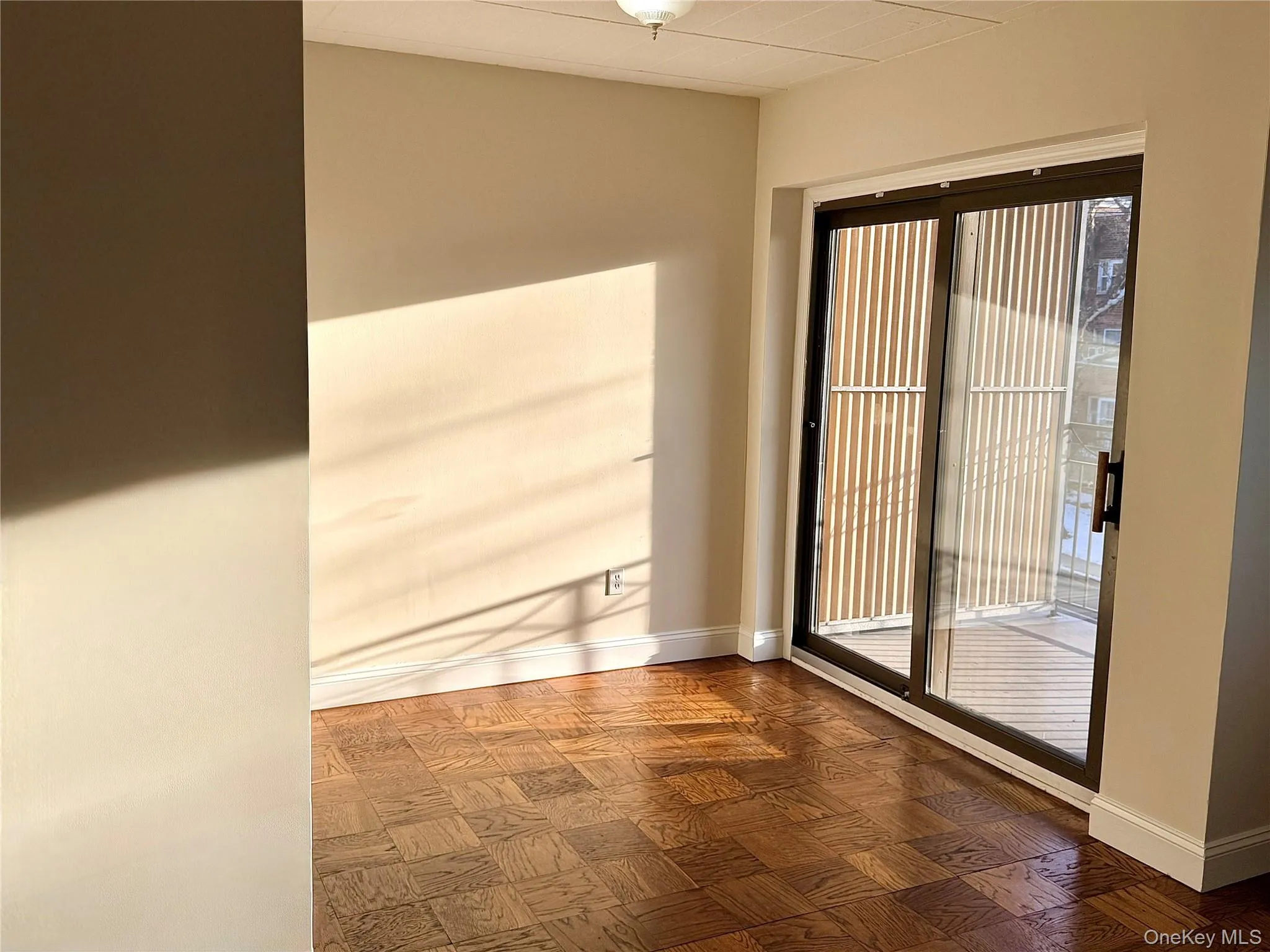 Designated eating area or bonus space and private patio. Designated eating area or bonus space and private patio.
