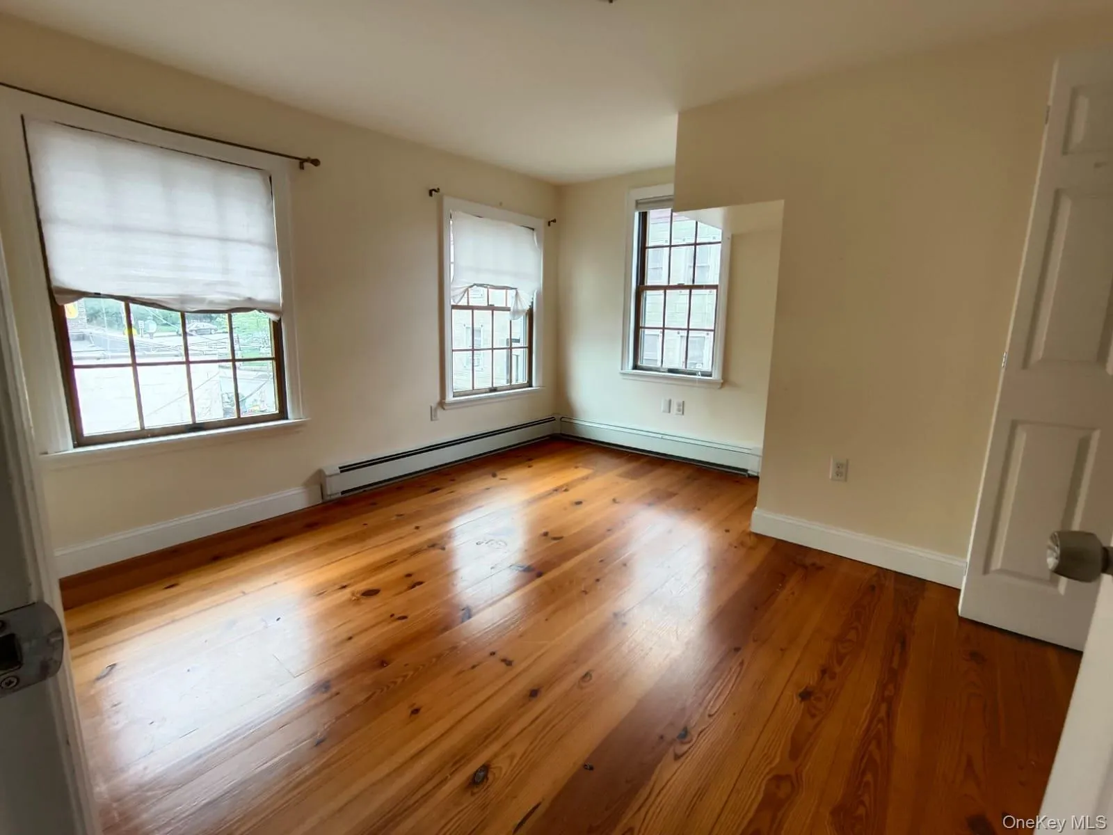 1009 Brown Street, Peekskill, NY, 2 Bedrooms Bedrooms, 6 Rooms Rooms,1 BathroomBathrooms,Residential Lease,Idx,Brown,0,954401 1009 Brown Street, Peekskill, NY, 2 Bedrooms Bedrooms, 6 Rooms Rooms,1 BathroomBathrooms,Residential Lease,Idx,Brown,0,954401