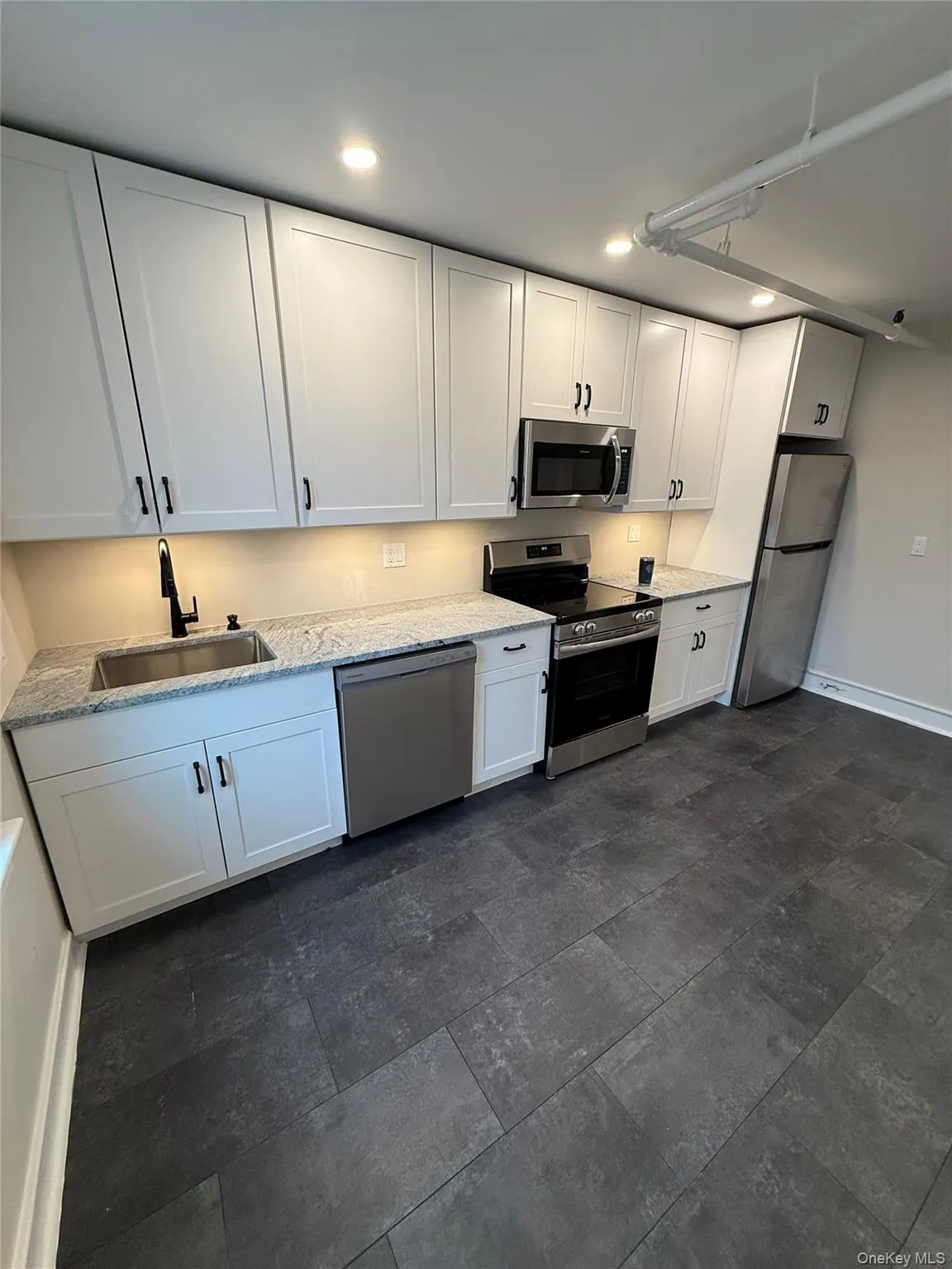 127 South Street, Oyster Bay, NY, 1 Bedroom Bedrooms, 3 Rooms Rooms,1 BathroomBathrooms,Residential Lease,Idx,South,0,954445 127 South Street, Oyster Bay, NY, 1 Bedroom Bedrooms, 3 Rooms Rooms,1 BathroomBathrooms,Residential Lease,Idx,South,0,954445