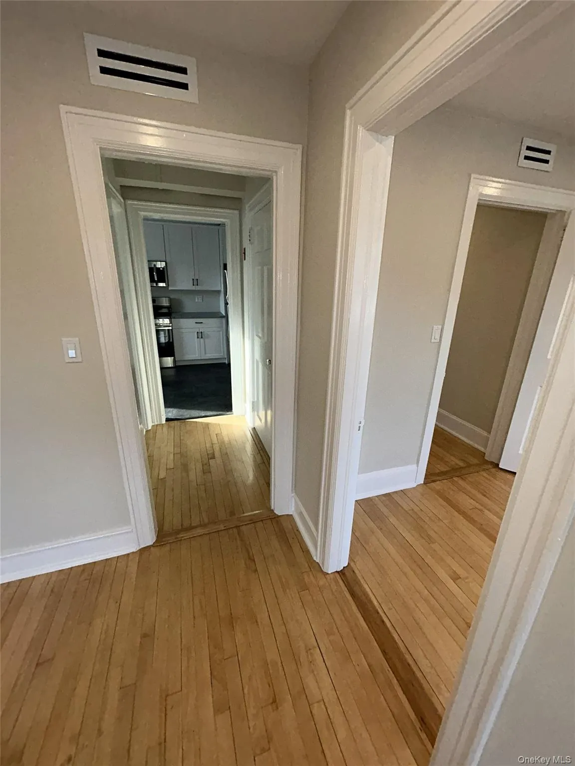 127 South Street, Oyster Bay, NY, 1 Bedroom Bedrooms, 3 Rooms Rooms,1 BathroomBathrooms,Residential Lease,Idx,South,0,954445 127 South Street, Oyster Bay, NY, 1 Bedroom Bedrooms, 3 Rooms Rooms,1 BathroomBathrooms,Residential Lease,Idx,South,0,954445