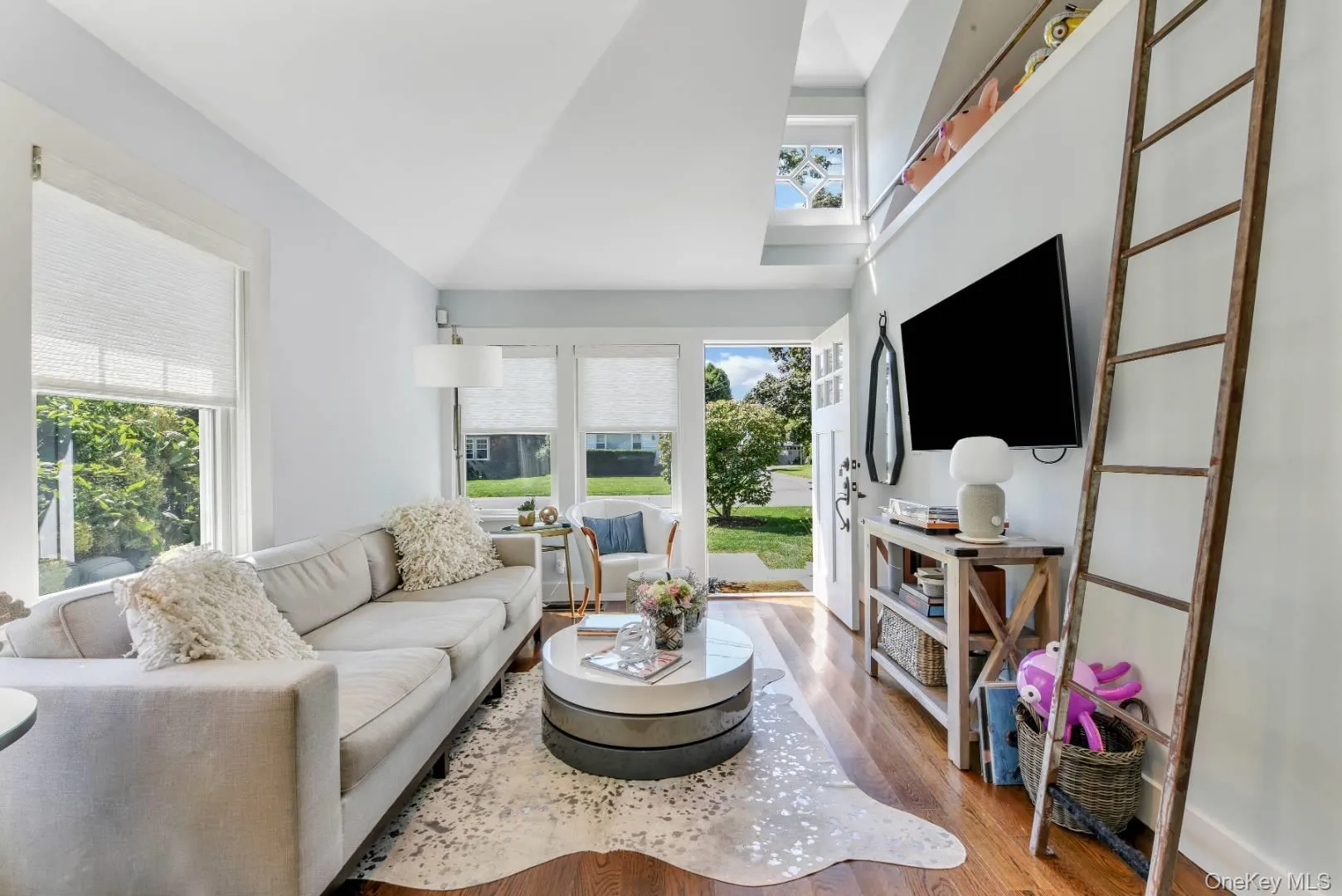 10 Henry Street, Southampton, NY, 2 Bedrooms Bedrooms, 4 Rooms Rooms,2 BathroomsBathrooms,Residential Lease,Idx,Henry,0,954448 10 Henry Street, Southampton, NY, 2 Bedrooms Bedrooms, 4 Rooms Rooms,2 BathroomsBathrooms,Residential Lease,Idx,Henry,0,954448