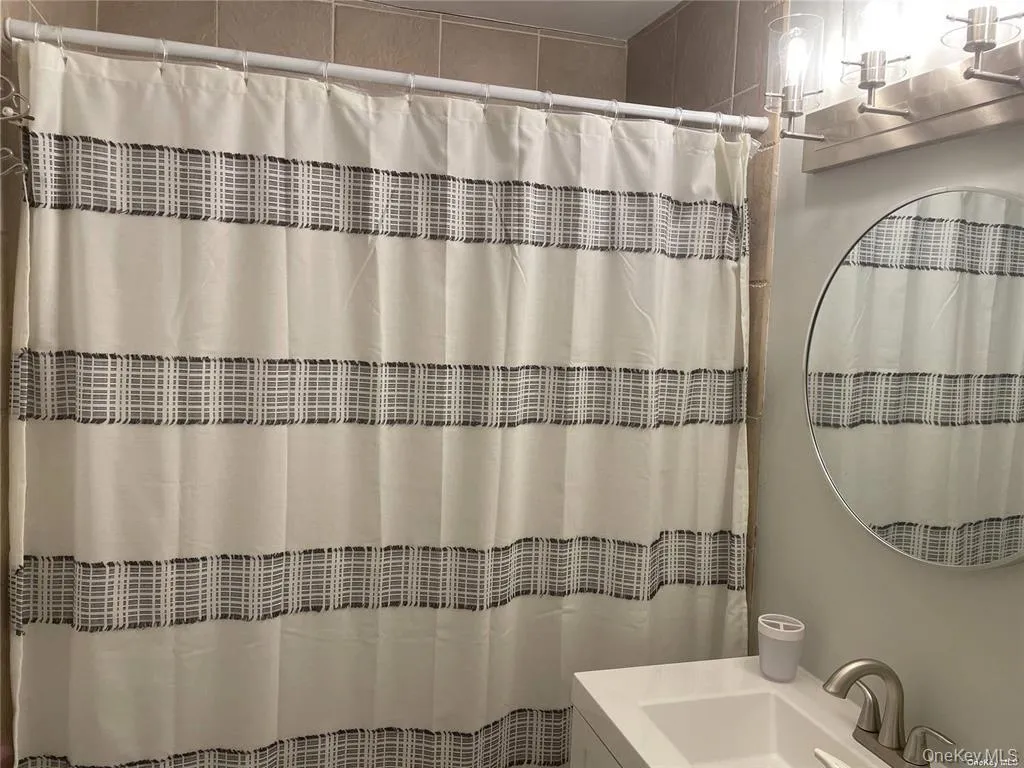 101 Lincoln Avenue, Hempstead, NY, 4 Rooms Rooms,1 BathroomBathrooms,Residential Lease,Idx,Lincoln,0,954453 101 Lincoln Avenue, Hempstead, NY, 4 Rooms Rooms,1 BathroomBathrooms,Residential Lease,Idx,Lincoln,0,954453