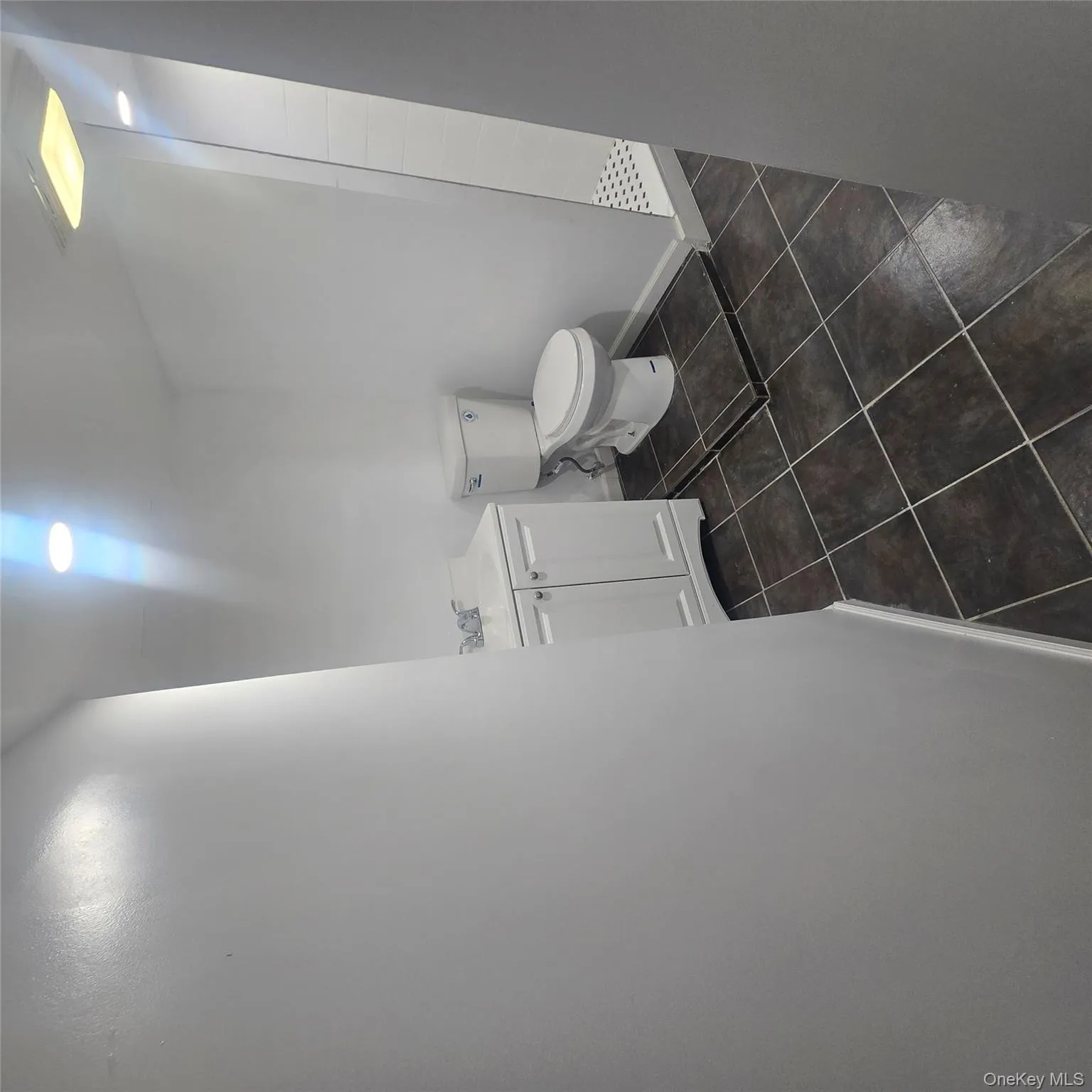 182-19 147th Avenue, New York, NY, 2 Bedrooms Bedrooms, 3 Rooms Rooms,1 BathroomBathrooms,Residential Lease,Idx,147th,0,954466 182-19 147th Avenue, New York, NY, 2 Bedrooms Bedrooms, 3 Rooms Rooms,1 BathroomBathrooms,Residential Lease,Idx,147th,0,954466