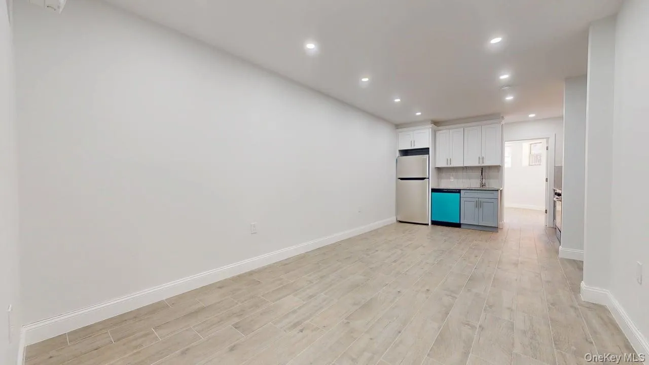 72-17 66th Place, New York, NY, 2 Bedrooms Bedrooms, 4 Rooms Rooms,1 BathroomBathrooms,Residential Lease,Idx,66th,0,954480 72-17 66th Place, New York, NY, 2 Bedrooms Bedrooms, 4 Rooms Rooms,1 BathroomBathrooms,Residential Lease,Idx,66th,0,954480