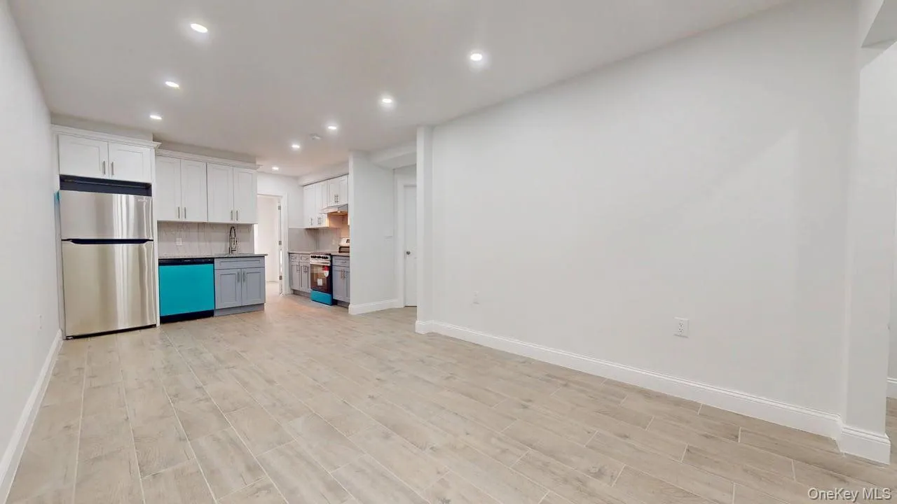 72-17 66th Place, New York, NY, 2 Bedrooms Bedrooms, 4 Rooms Rooms,1 BathroomBathrooms,Residential Lease,Idx,66th,0,954480 72-17 66th Place, New York, NY, 2 Bedrooms Bedrooms, 4 Rooms Rooms,1 BathroomBathrooms,Residential Lease,Idx,66th,0,954480