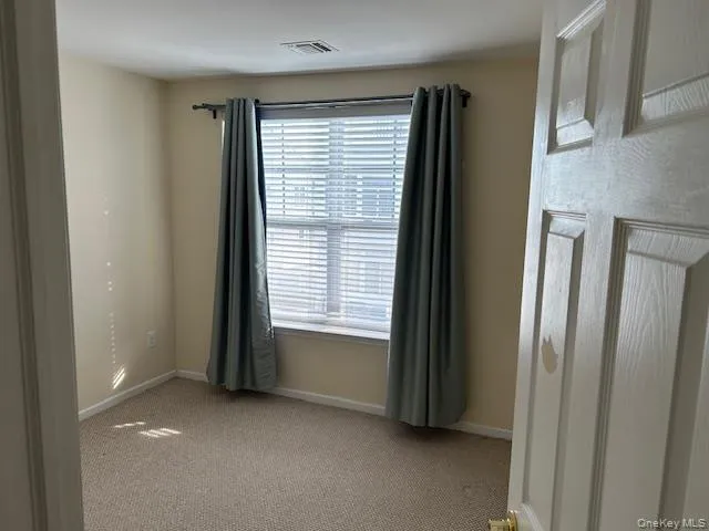 156 Sea Grass Lane, New York, NY, 3 Bedrooms Bedrooms, 6 Rooms Rooms,2 BathroomsBathrooms,Residential Lease,For Rent,Sea Grass,0,954495 156 Sea Grass Lane, New York, NY, 3 Bedrooms Bedrooms, 6 Rooms Rooms,2 BathroomsBathrooms,Residential Lease,For Rent,Sea Grass,0,954495