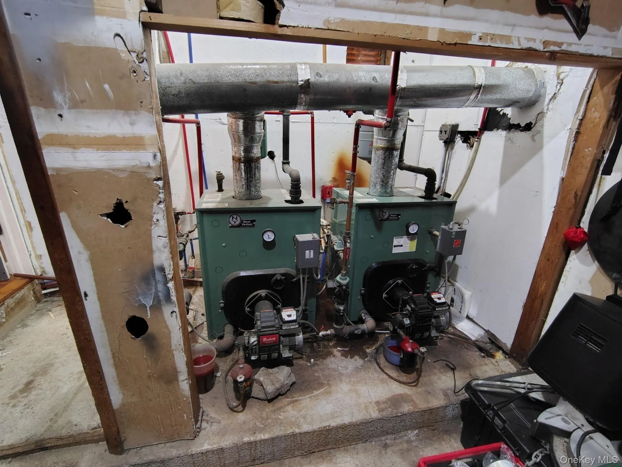 122 W 1st Street, Babylon, NY, 2 Bedrooms Bedrooms, 4 Rooms Rooms,1 BathroomBathrooms,Residential Lease,Idx,W 1st,0,954509 122 W 1st Street, Babylon, NY, 2 Bedrooms Bedrooms, 4 Rooms Rooms,1 BathroomBathrooms,Residential Lease,Idx,W 1st,0,954509