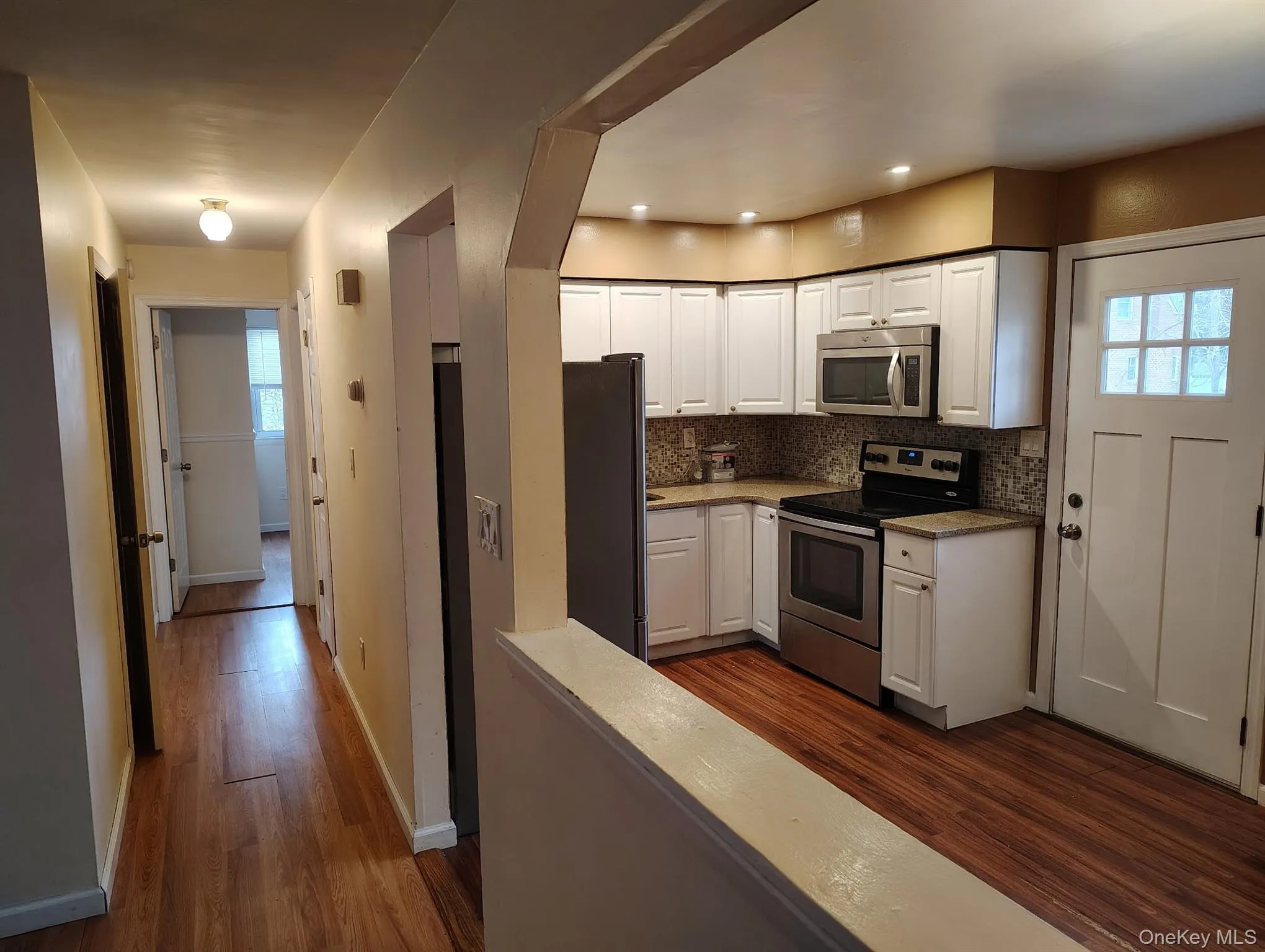 122 W 1st Street, Babylon, NY, 2 Bedrooms Bedrooms, 4 Rooms Rooms,1 BathroomBathrooms,Residential Lease,Idx,W 1st,0,954509 122 W 1st Street, Babylon, NY, 2 Bedrooms Bedrooms, 4 Rooms Rooms,1 BathroomBathrooms,Residential Lease,Idx,W 1st,0,954509