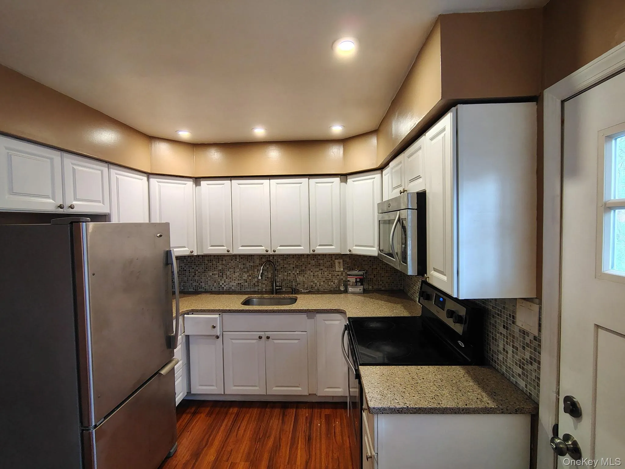 122 W 1st Street, Babylon, NY, 2 Bedrooms Bedrooms, 4 Rooms Rooms,1 BathroomBathrooms,Residential Lease,Idx,W 1st,0,954509 122 W 1st Street, Babylon, NY, 2 Bedrooms Bedrooms, 4 Rooms Rooms,1 BathroomBathrooms,Residential Lease,Idx,W 1st,0,954509