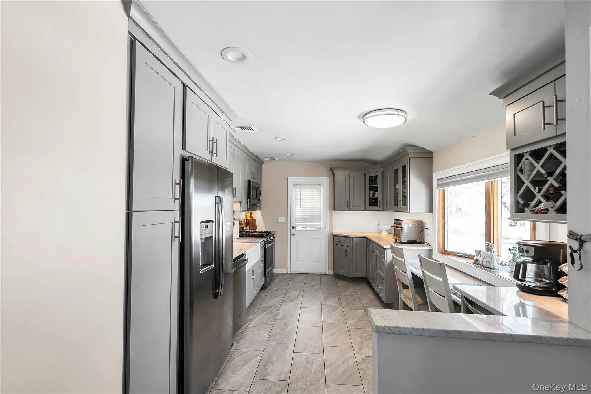 53 Calvert Avenue, Huntington, NY, 3 Bedrooms Bedrooms, 5 Rooms Rooms,1 BathroomBathrooms,Residential,For Rent,Calvert,0,954514 53 Calvert Avenue, Huntington, NY, 3 Bedrooms Bedrooms, 5 Rooms Rooms,1 BathroomBathrooms,Residential,For Rent,Calvert,0,954514
