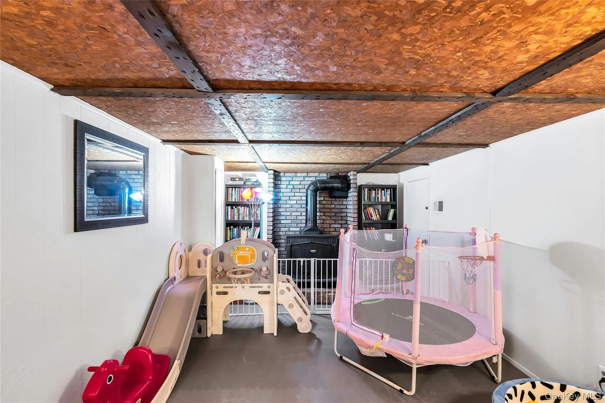 53 Calvert Avenue, Huntington, NY, 3 Bedrooms Bedrooms, 5 Rooms Rooms,1 BathroomBathrooms,Residential,For Rent,Calvert,0,954514 53 Calvert Avenue, Huntington, NY, 3 Bedrooms Bedrooms, 5 Rooms Rooms,1 BathroomBathrooms,Residential,For Rent,Calvert,0,954514