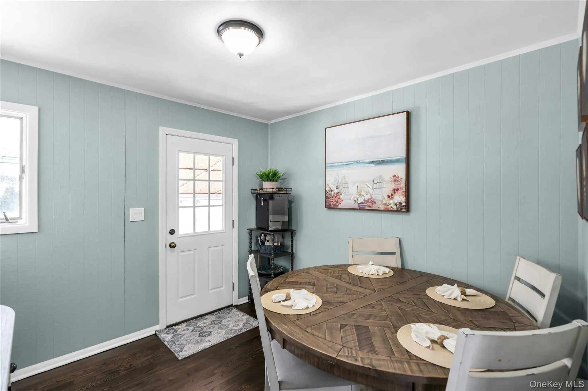 53 Calvert Avenue, Huntington, NY, 3 Bedrooms Bedrooms, 5 Rooms Rooms,1 BathroomBathrooms,Residential,For Rent,Calvert,0,954514 53 Calvert Avenue, Huntington, NY, 3 Bedrooms Bedrooms, 5 Rooms Rooms,1 BathroomBathrooms,Residential,For Rent,Calvert,0,954514
