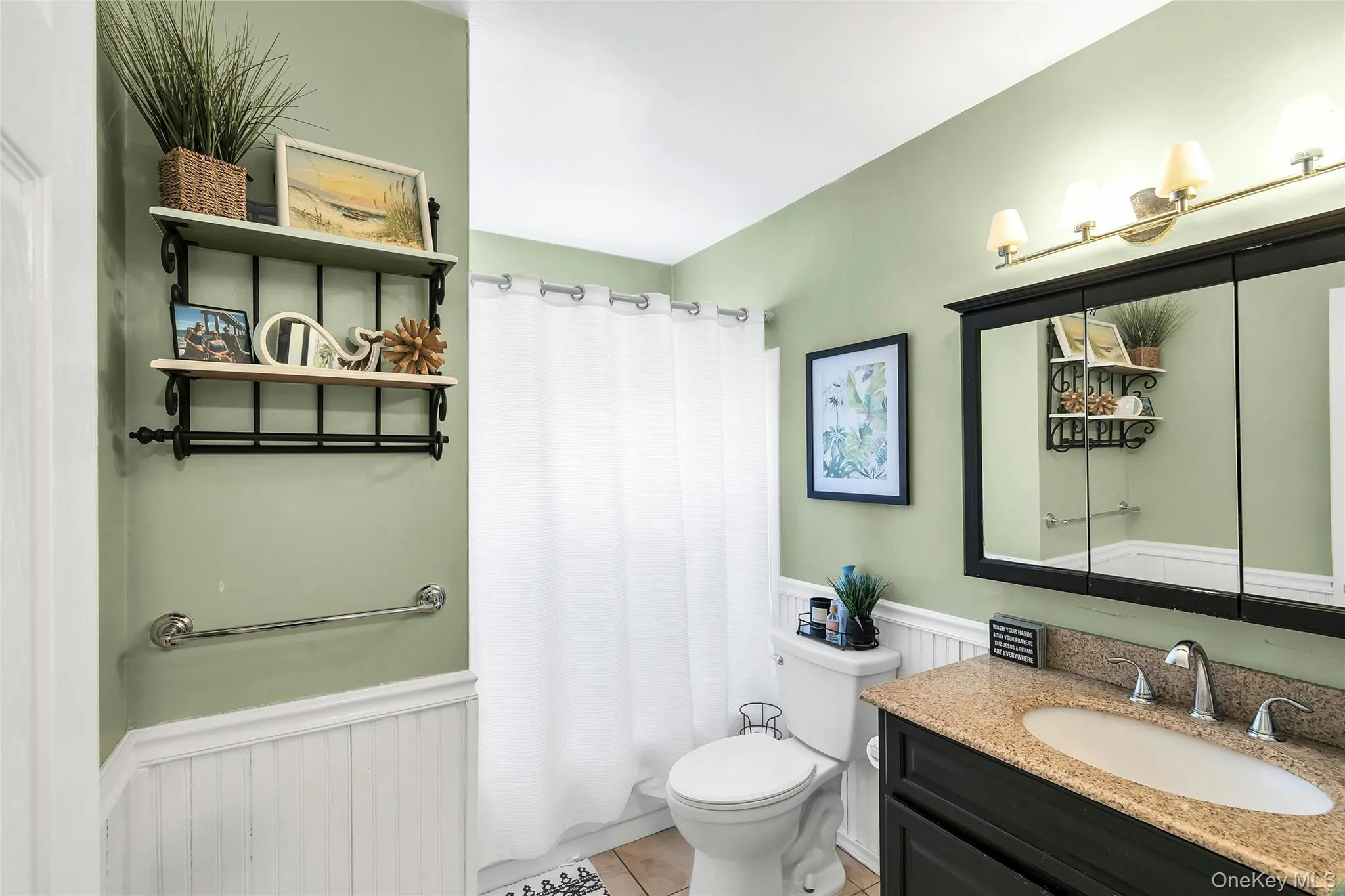 53 Calvert Avenue, Huntington, NY, 3 Bedrooms Bedrooms, 5 Rooms Rooms,1 BathroomBathrooms,Residential,For Rent,Calvert,0,954514 53 Calvert Avenue, Huntington, NY, 3 Bedrooms Bedrooms, 5 Rooms Rooms,1 BathroomBathrooms,Residential,For Rent,Calvert,0,954514