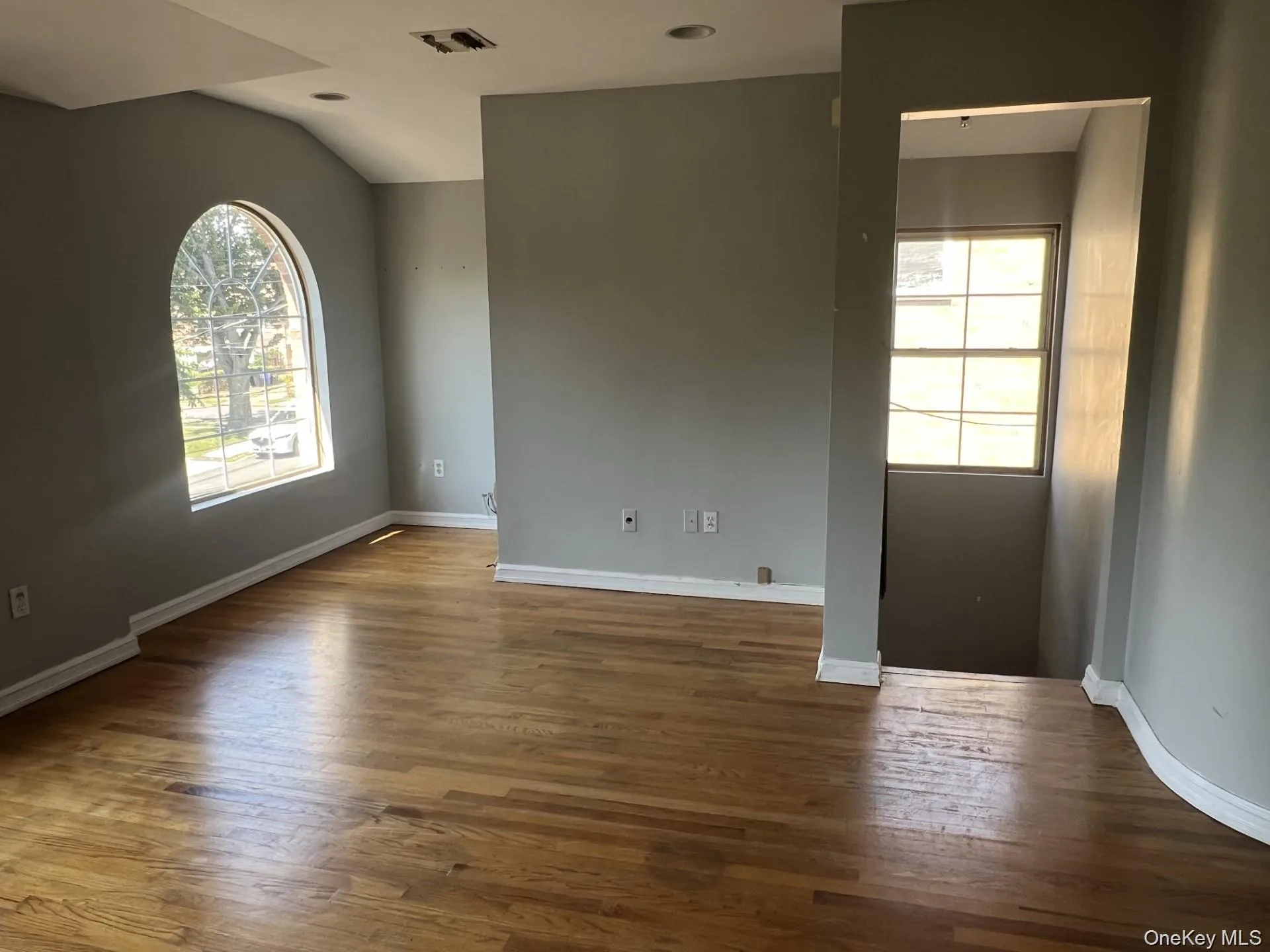 61-31 136th Street, New York, NY, 3 Bedrooms Bedrooms, 6 Rooms Rooms,1 BathroomBathrooms,Residential Lease,Idx,136th,0,954535 61-31 136th Street, New York, NY, 3 Bedrooms Bedrooms, 6 Rooms Rooms,1 BathroomBathrooms,Residential Lease,Idx,136th,0,954535