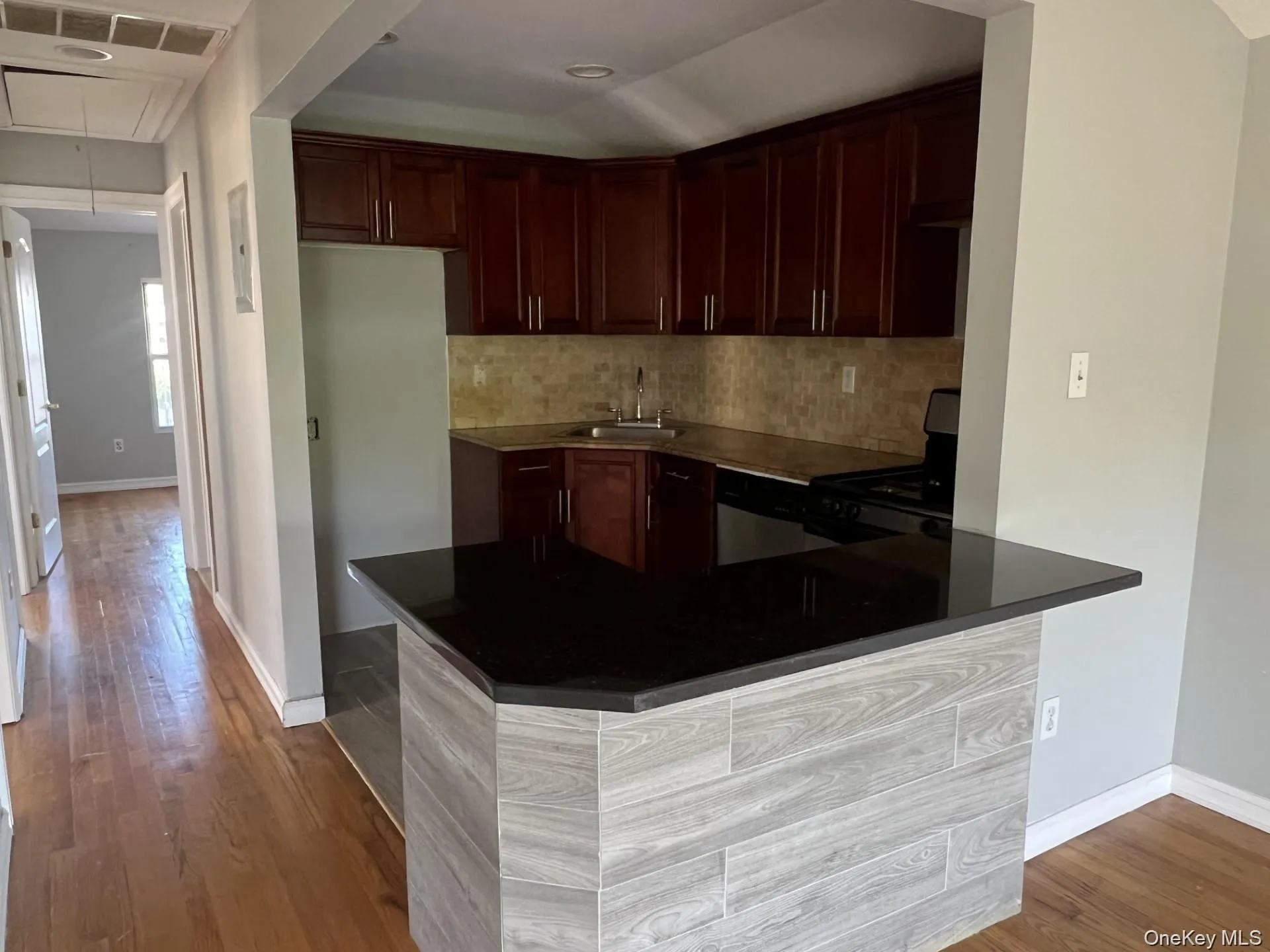 61-31 136th Street, New York, NY, 3 Bedrooms Bedrooms, 6 Rooms Rooms,1 BathroomBathrooms,Residential Lease,Idx,136th,0,954535 61-31 136th Street, New York, NY, 3 Bedrooms Bedrooms, 6 Rooms Rooms,1 BathroomBathrooms,Residential Lease,Idx,136th,0,954535