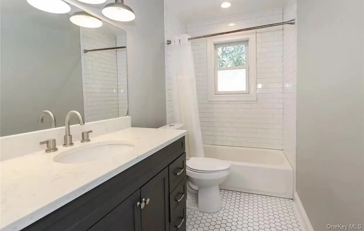 335 Gillette Street, Huntington, NY, 2 Bedrooms Bedrooms, 2 Rooms Rooms,2 BathroomsBathrooms,Residential Lease,Idx,Gillette,0,954559 335 Gillette Street, Huntington, NY, 2 Bedrooms Bedrooms, 2 Rooms Rooms,2 BathroomsBathrooms,Residential Lease,Idx,Gillette,0,954559