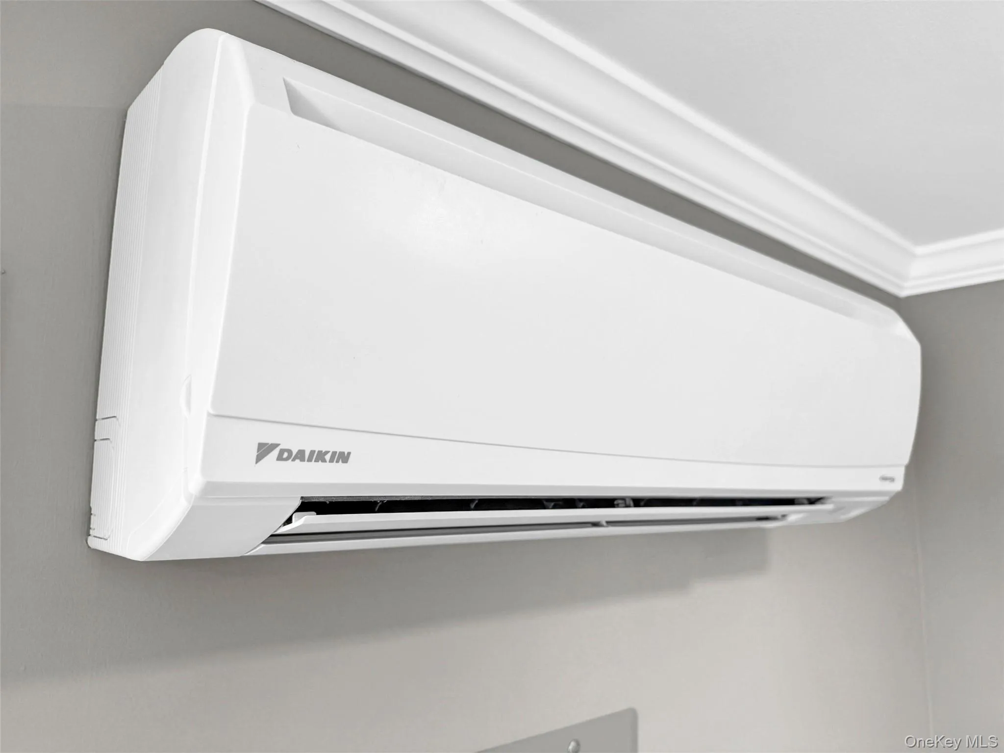 Ductless systems throughout. Ductless systems throughout.