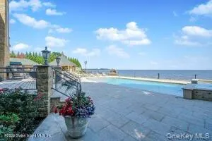 50 Wakefield, New York, NY, 7 Bedrooms Bedrooms, 18 Rooms Rooms,7 BathroomsBathrooms,Residential Sale,For Rent,Wakefield,0,954589 50 Wakefield, New York, NY, 7 Bedrooms Bedrooms, 18 Rooms Rooms,7 BathroomsBathrooms,Residential Sale,For Rent,Wakefield,0,954589