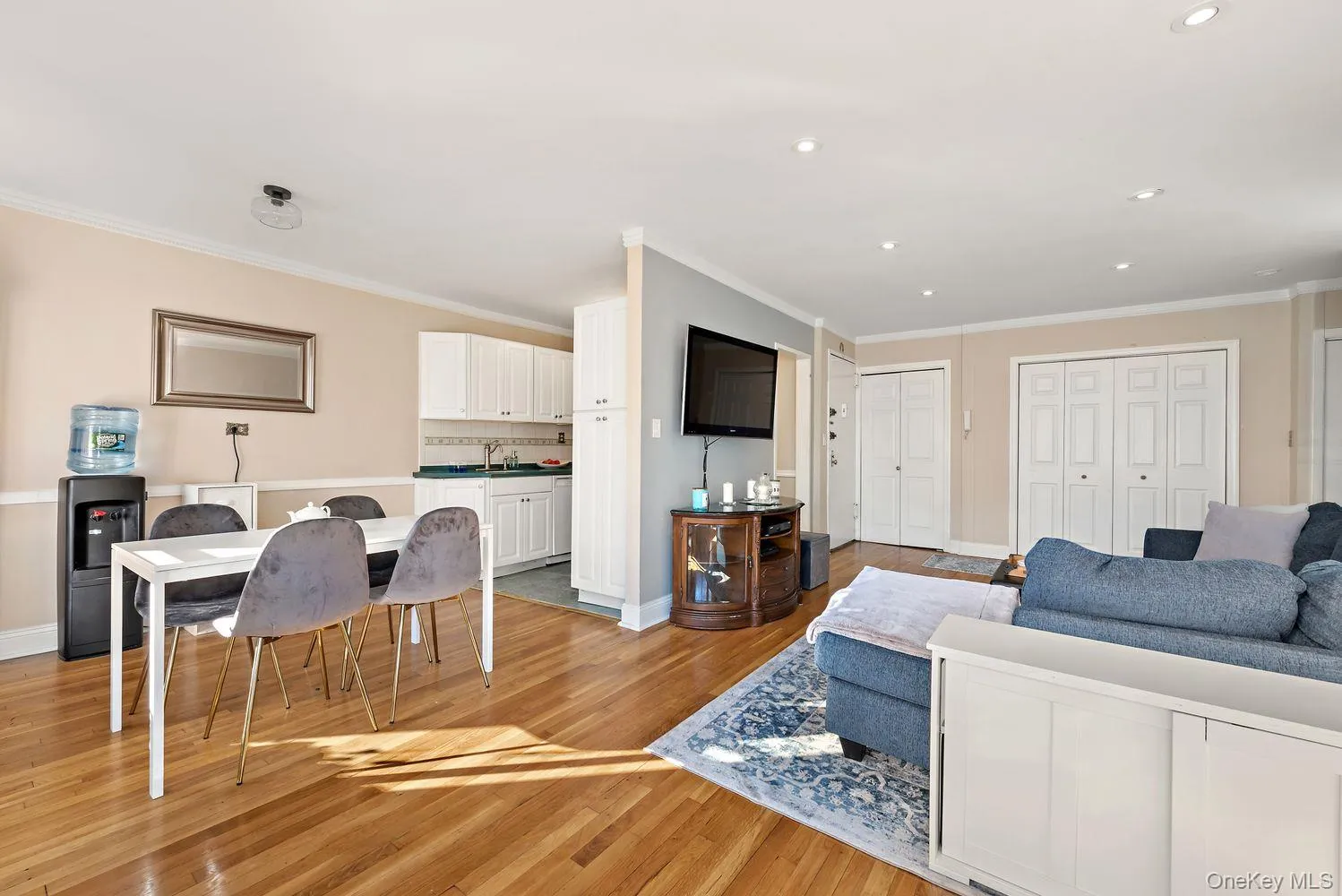5730 Mosholu Avenue, New York, NY, 1 Bedroom Bedrooms, 3 Rooms Rooms,1 BathroomBathrooms,Residential,For Rent,Mosholu,0,954594 5730 Mosholu Avenue, New York, NY, 1 Bedroom Bedrooms, 3 Rooms Rooms,1 BathroomBathrooms,Residential,For Rent,Mosholu,0,954594