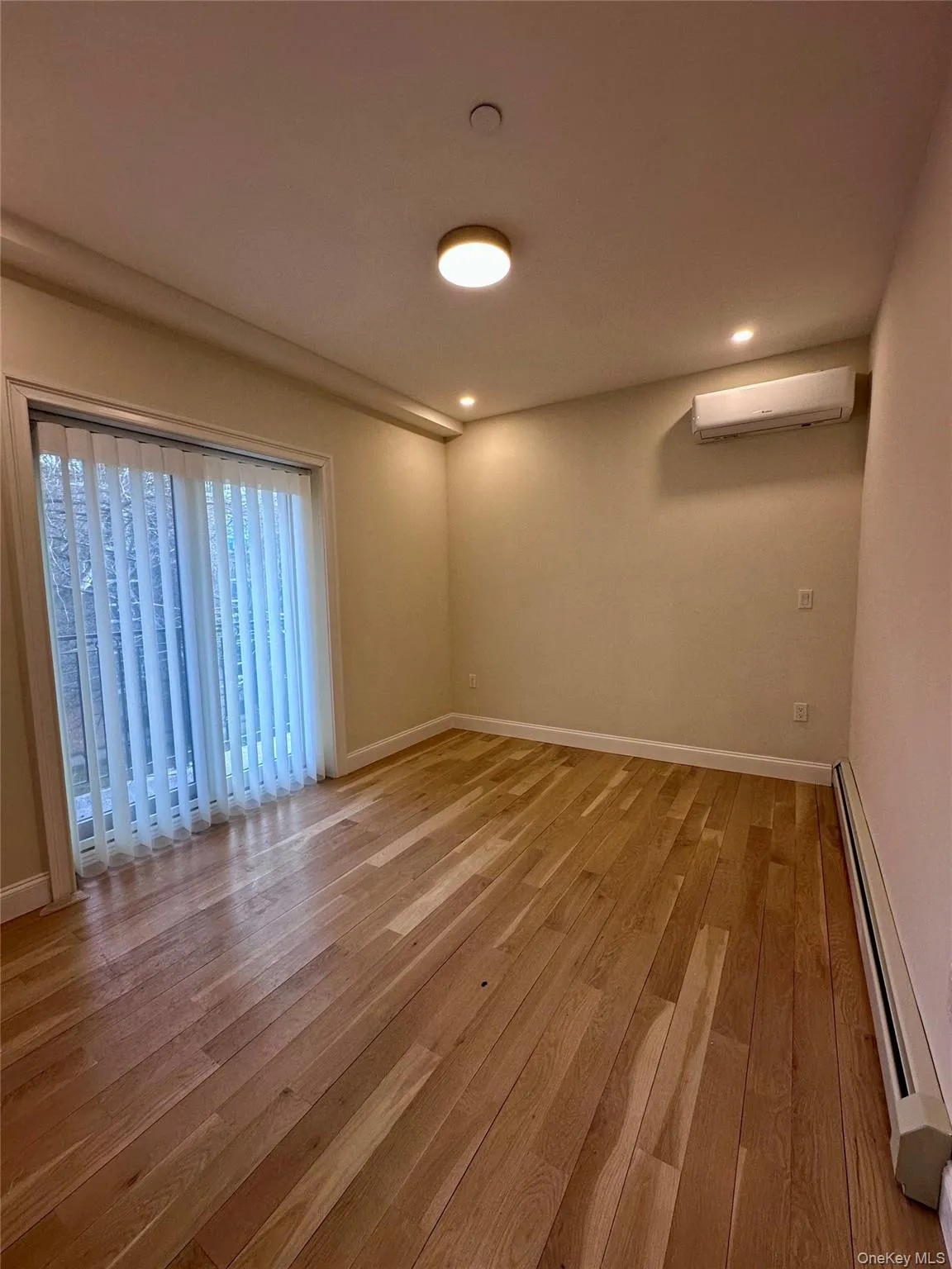 6467 185th Street, New York, NY, 2 Bedrooms Bedrooms, 5 Rooms Rooms,1 BathroomBathrooms,Residential Lease,Idx,185th,0,954595 6467 185th Street, New York, NY, 2 Bedrooms Bedrooms, 5 Rooms Rooms,1 BathroomBathrooms,Residential Lease,Idx,185th,0,954595