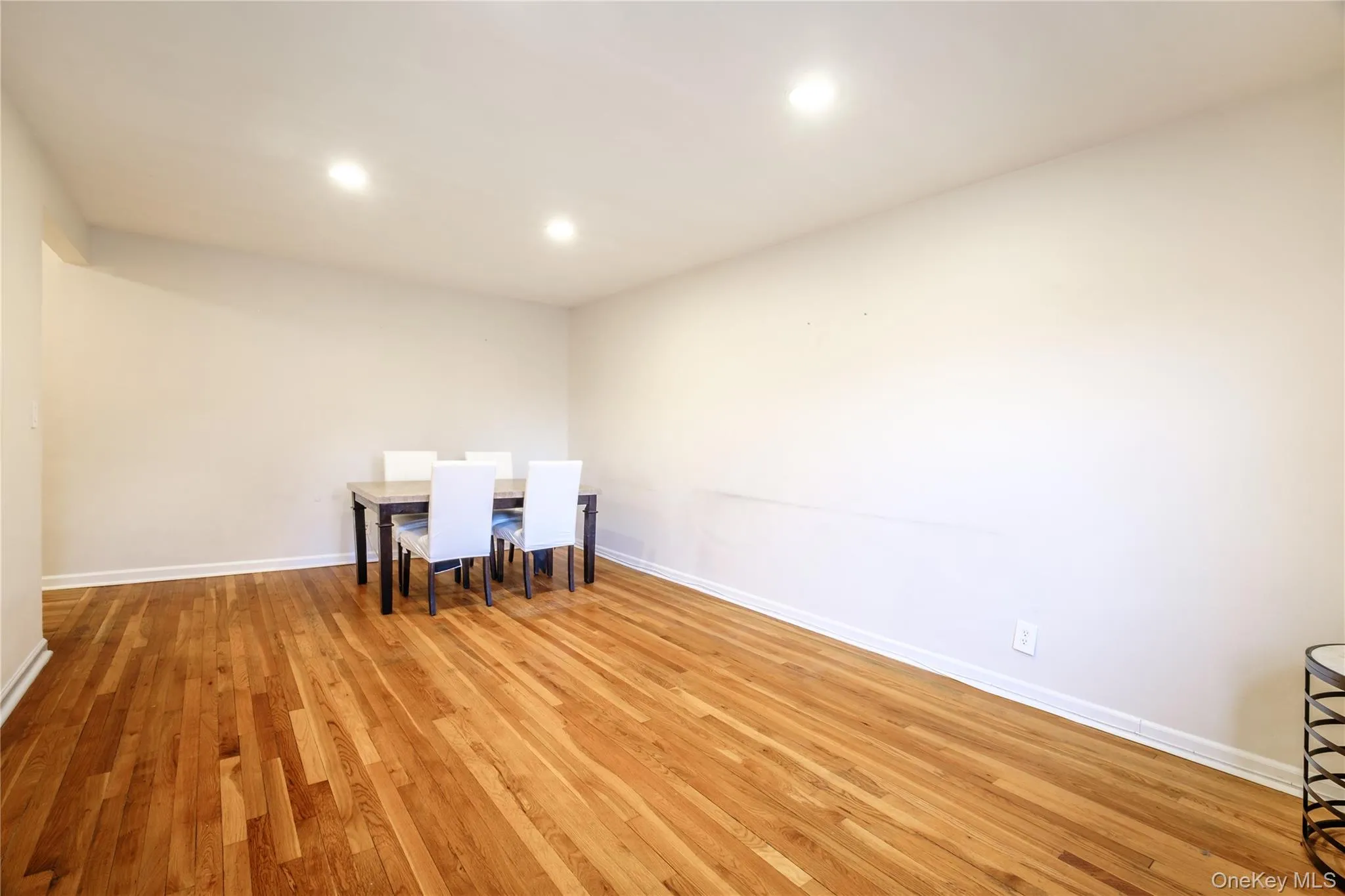 95 Broadway, White Plains, NY, 1 Bedroom Bedrooms, 4 Rooms Rooms,1 BathroomBathrooms,Residential Lease,Idx,Broadway,0,954607 95 Broadway, White Plains, NY, 1 Bedroom Bedrooms, 4 Rooms Rooms,1 BathroomBathrooms,Residential Lease,Idx,Broadway,0,954607