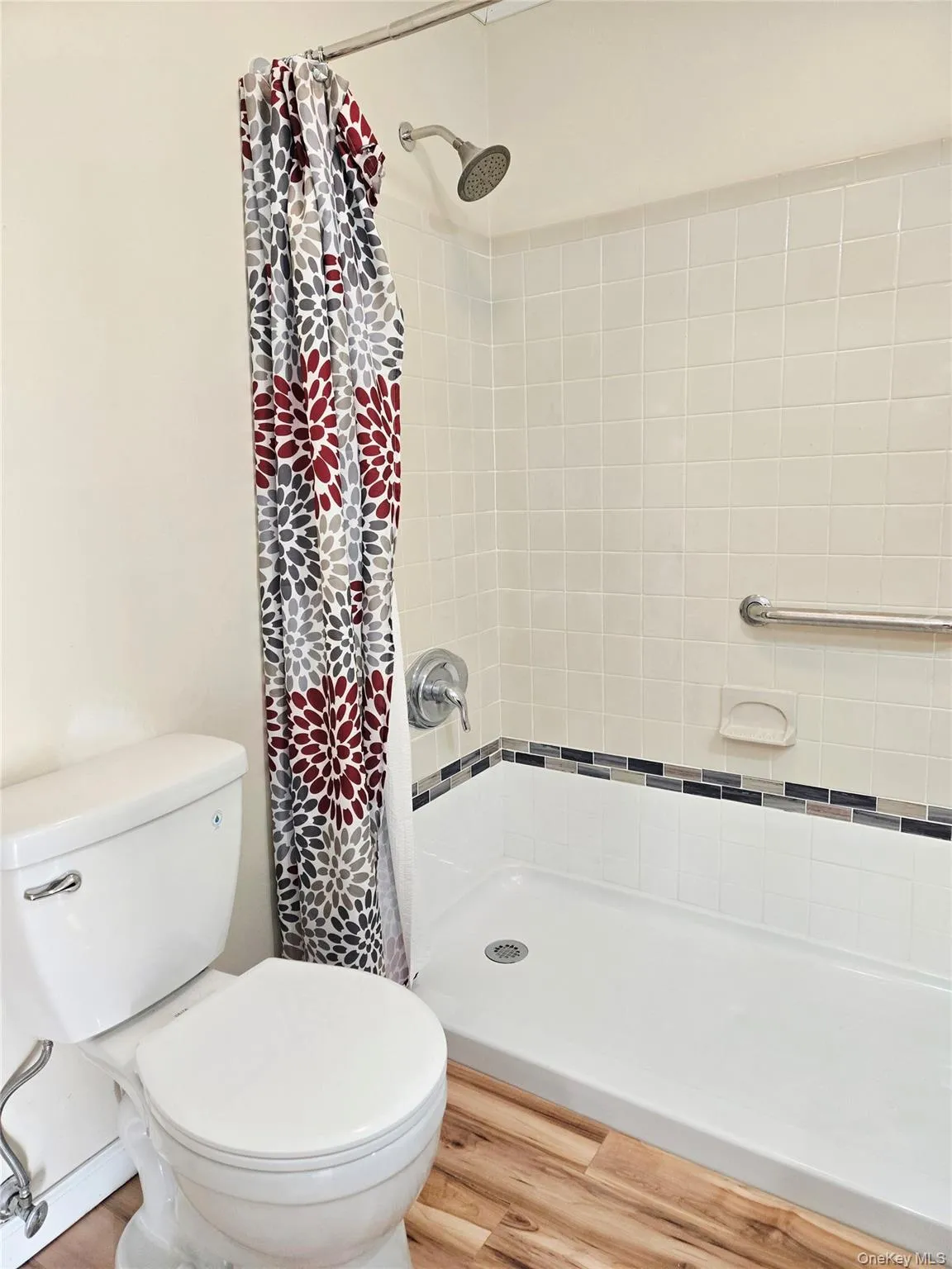 199 Pointe Circle North, Brookhaven, NY, 2 Bedrooms Bedrooms, 5 Rooms Rooms,1 BathroomBathrooms,Residential Lease,For Rent,Pointe Circle North,0,954608 199 Pointe Circle North, Brookhaven, NY, 2 Bedrooms Bedrooms, 5 Rooms Rooms,1 BathroomBathrooms,Residential Lease,For Rent,Pointe Circle North,0,954608