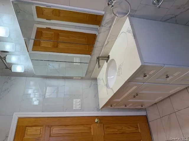 166-19 25th Avenue, New York, NY, 3 Bedrooms Bedrooms, 5 Rooms Rooms,1 BathroomBathrooms,Residential Lease,Idx,25th,0,954619 166-19 25th Avenue, New York, NY, 3 Bedrooms Bedrooms, 5 Rooms Rooms,1 BathroomBathrooms,Residential Lease,Idx,25th,0,954619
