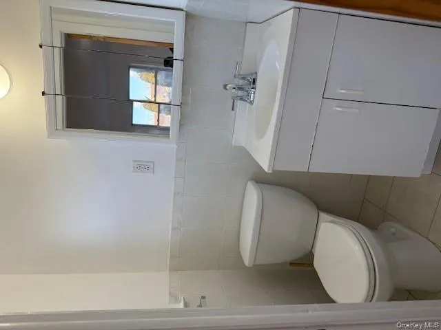 166-19 25th Avenue, New York, NY, 3 Bedrooms Bedrooms, 5 Rooms Rooms,1 BathroomBathrooms,Residential Lease,Idx,25th,0,954619 166-19 25th Avenue, New York, NY, 3 Bedrooms Bedrooms, 5 Rooms Rooms,1 BathroomBathrooms,Residential Lease,Idx,25th,0,954619