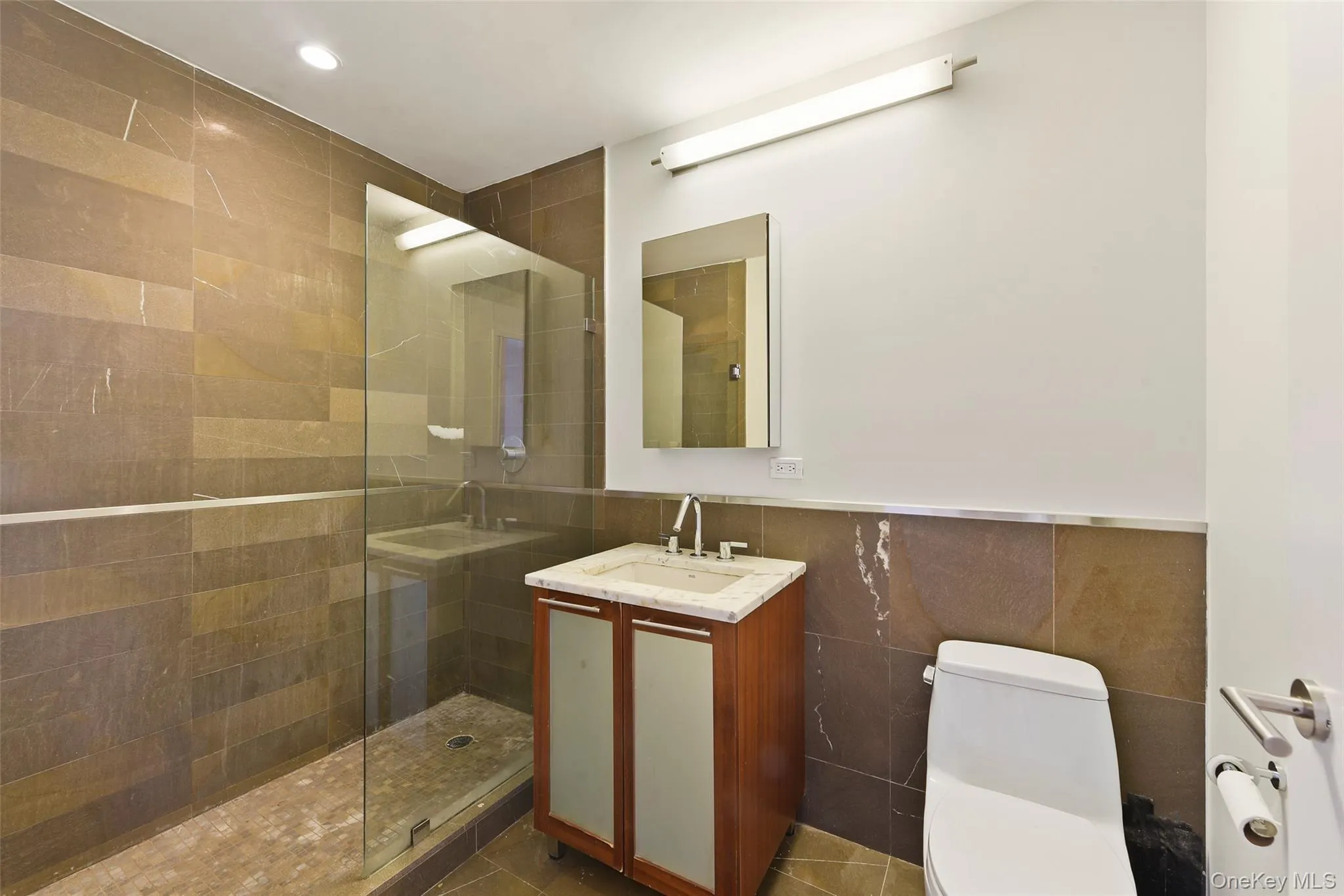 460 236th Street, New York, NY, 2 Bedrooms Bedrooms, 5 Rooms Rooms,2 BathroomsBathrooms,Residential,For Rent,236th,0,954620 460 236th Street, New York, NY, 2 Bedrooms Bedrooms, 5 Rooms Rooms,2 BathroomsBathrooms,Residential,For Rent,236th,0,954620