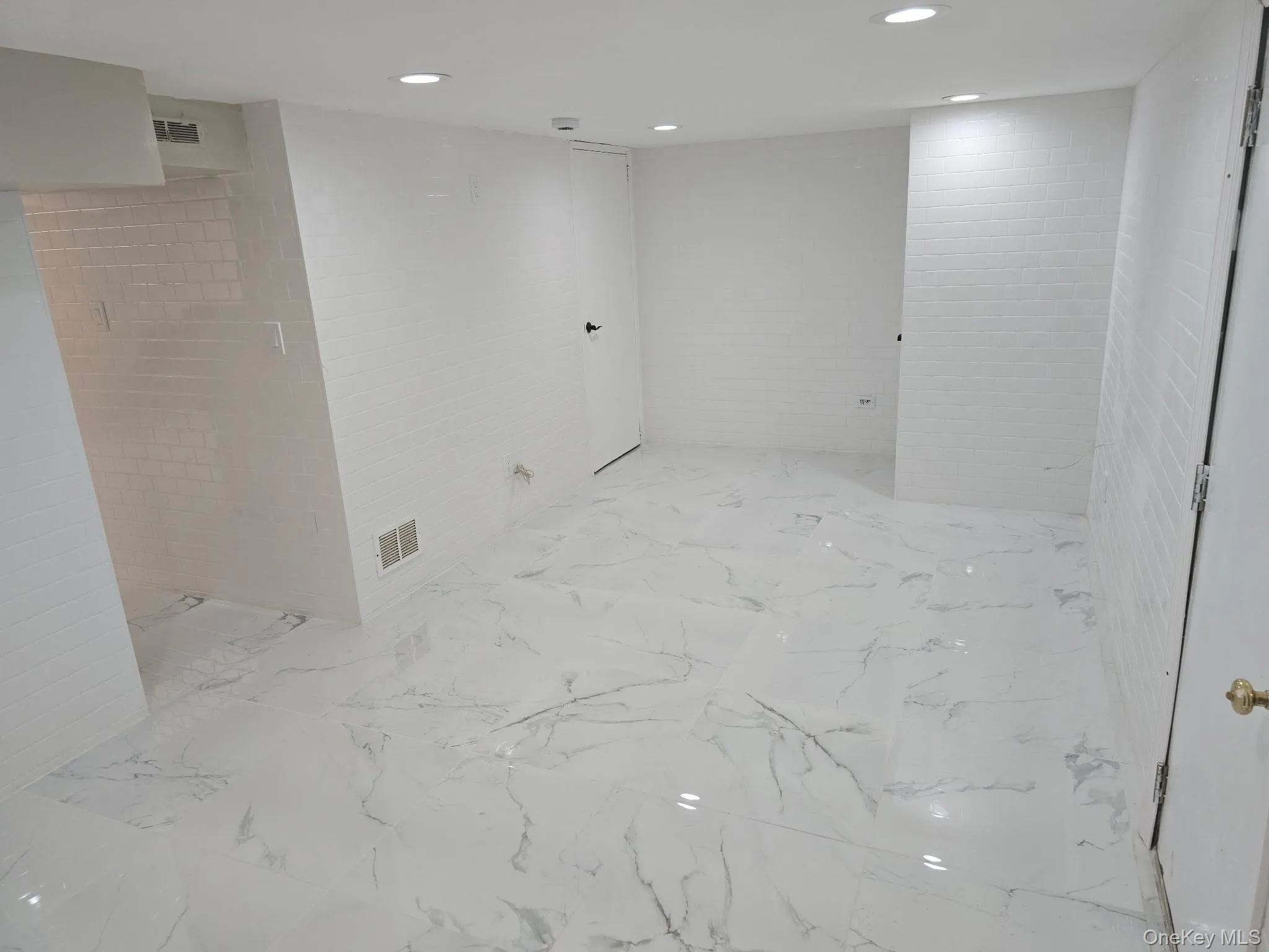 155 White Road, Scarsdale, NY, 3 Bedrooms Bedrooms, 6 Rooms Rooms,1 BathroomBathrooms,Residential Lease,For Rent,White,0,954632 155 White Road, Scarsdale, NY, 3 Bedrooms Bedrooms, 6 Rooms Rooms,1 BathroomBathrooms,Residential Lease,For Rent,White,0,954632