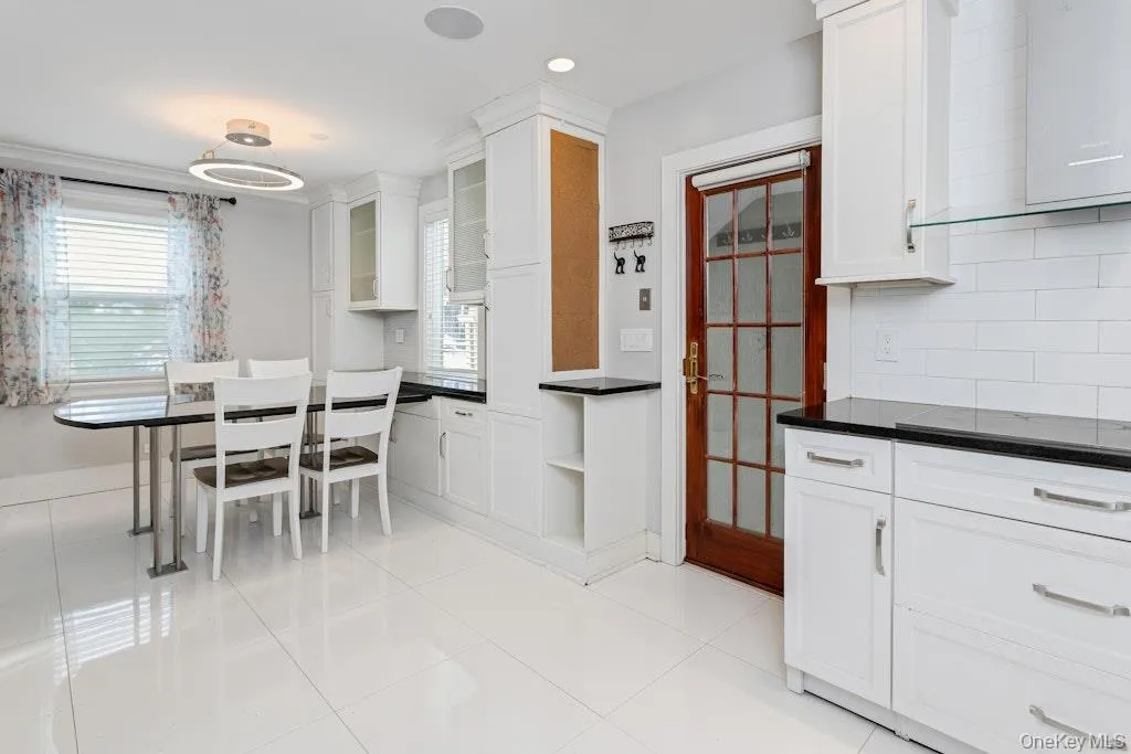 155 White Road, Scarsdale, NY, 3 Bedrooms Bedrooms, 6 Rooms Rooms,1 BathroomBathrooms,Residential Lease,Idx,White,0,954632 155 White Road, Scarsdale, NY, 3 Bedrooms Bedrooms, 6 Rooms Rooms,1 BathroomBathrooms,Residential Lease,Idx,White,0,954632