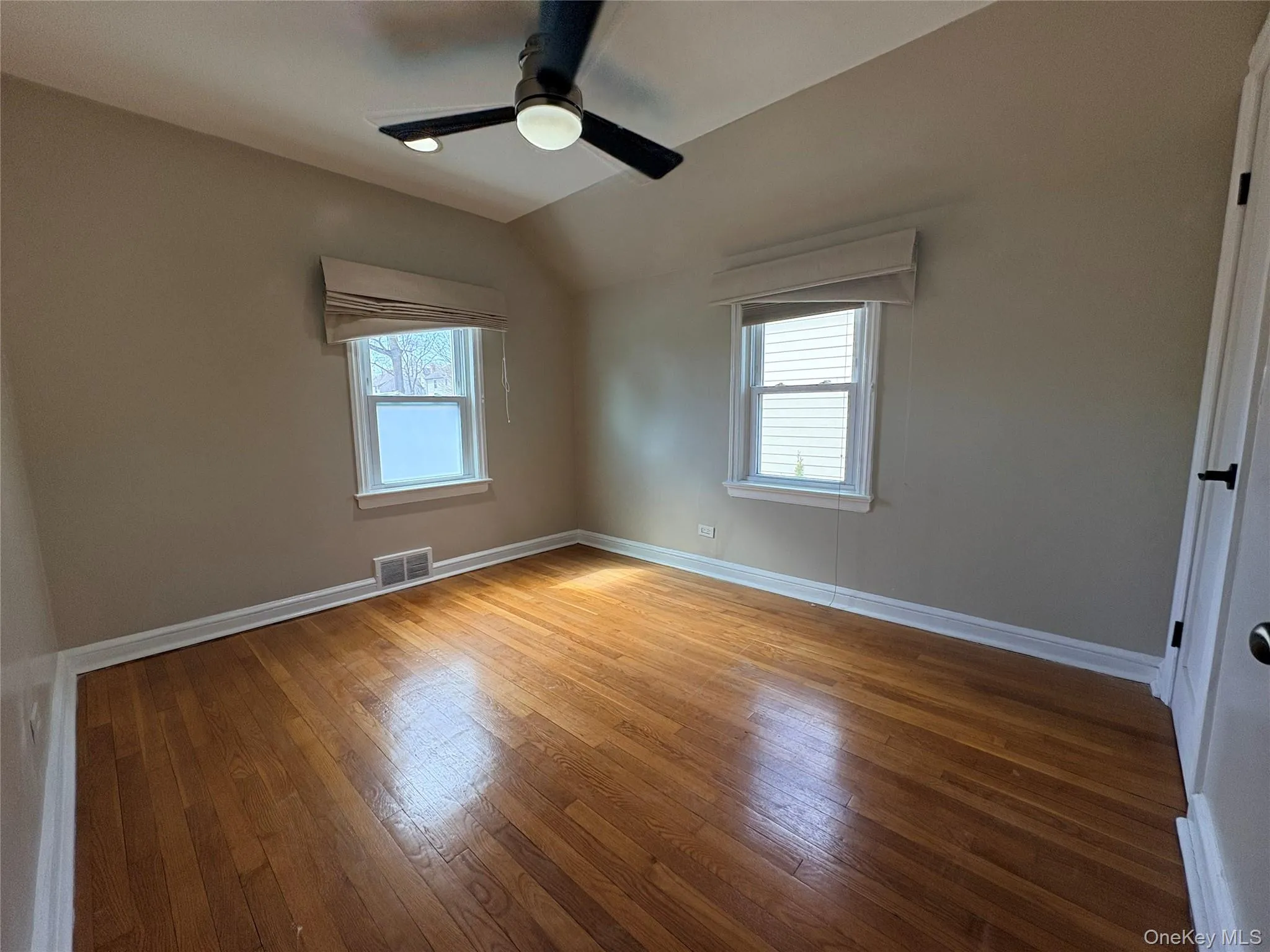 155 White Road, Scarsdale, NY, 3 Bedrooms Bedrooms, 6 Rooms Rooms,1 BathroomBathrooms,Residential Lease,For Rent,White,0,954632 155 White Road, Scarsdale, NY, 3 Bedrooms Bedrooms, 6 Rooms Rooms,1 BathroomBathrooms,Residential Lease,For Rent,White,0,954632