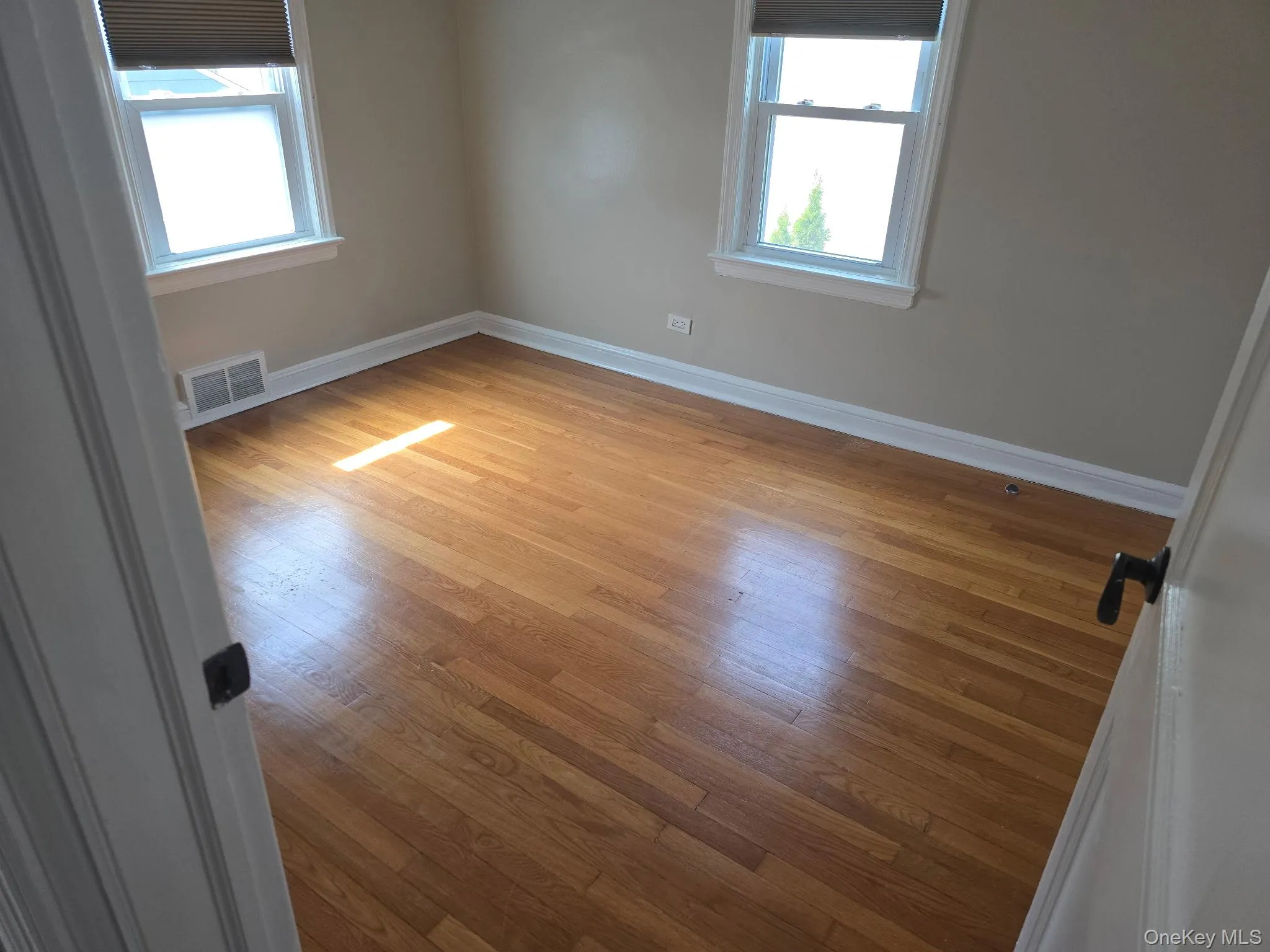 155 White Road, Scarsdale, NY, 3 Bedrooms Bedrooms, 6 Rooms Rooms,1 BathroomBathrooms,Residential Lease,For Rent,White,0,954632 155 White Road, Scarsdale, NY, 3 Bedrooms Bedrooms, 6 Rooms Rooms,1 BathroomBathrooms,Residential Lease,For Rent,White,0,954632