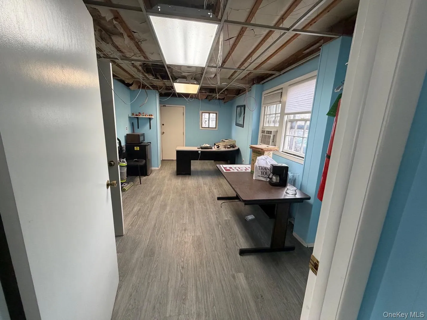 back space/office back space/office