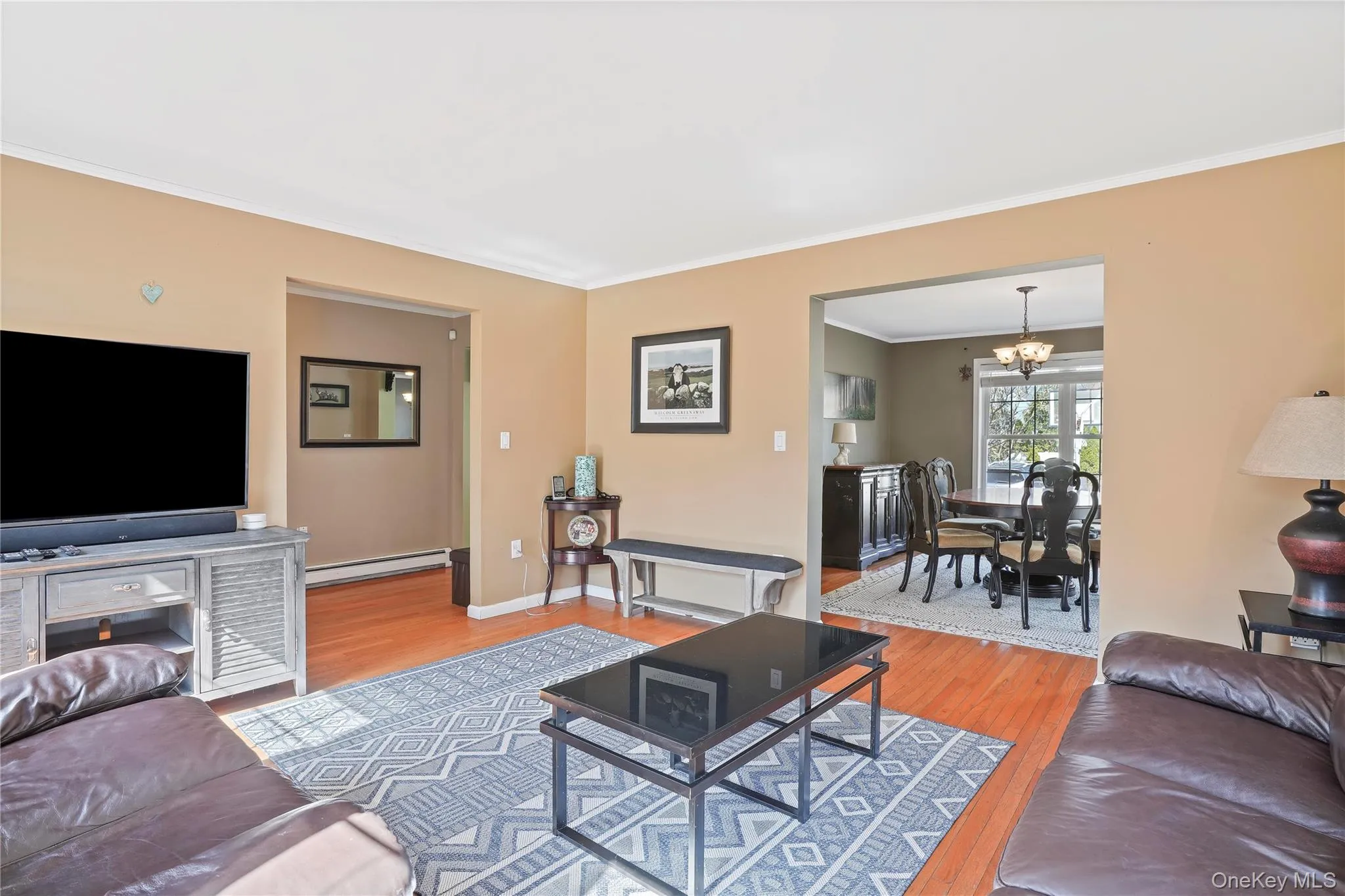 Living Room Opens Into Elegant Dining Room Living Room Opens Into Elegant Dining Room