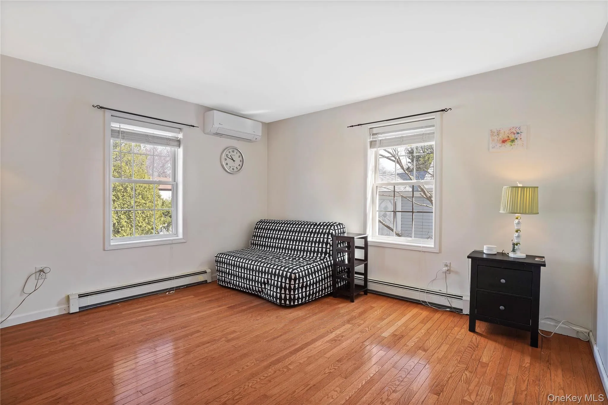Spacious Bedroom II Spacious Bedroom II