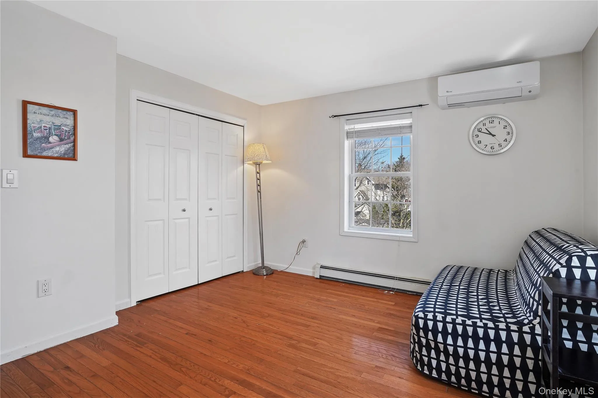 Spacious Bedroom II Spacious Bedroom II