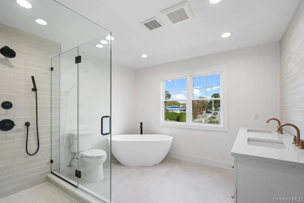 45 Bond Lane, Oyster Bay, NY, 5 Bedrooms Bedrooms, 9 Rooms Rooms,4 BathroomsBathrooms,Residential,For Rent,Bond,0,954680 45 Bond Lane, Oyster Bay, NY, 5 Bedrooms Bedrooms, 9 Rooms Rooms,4 BathroomsBathrooms,Residential,For Rent,Bond,0,954680