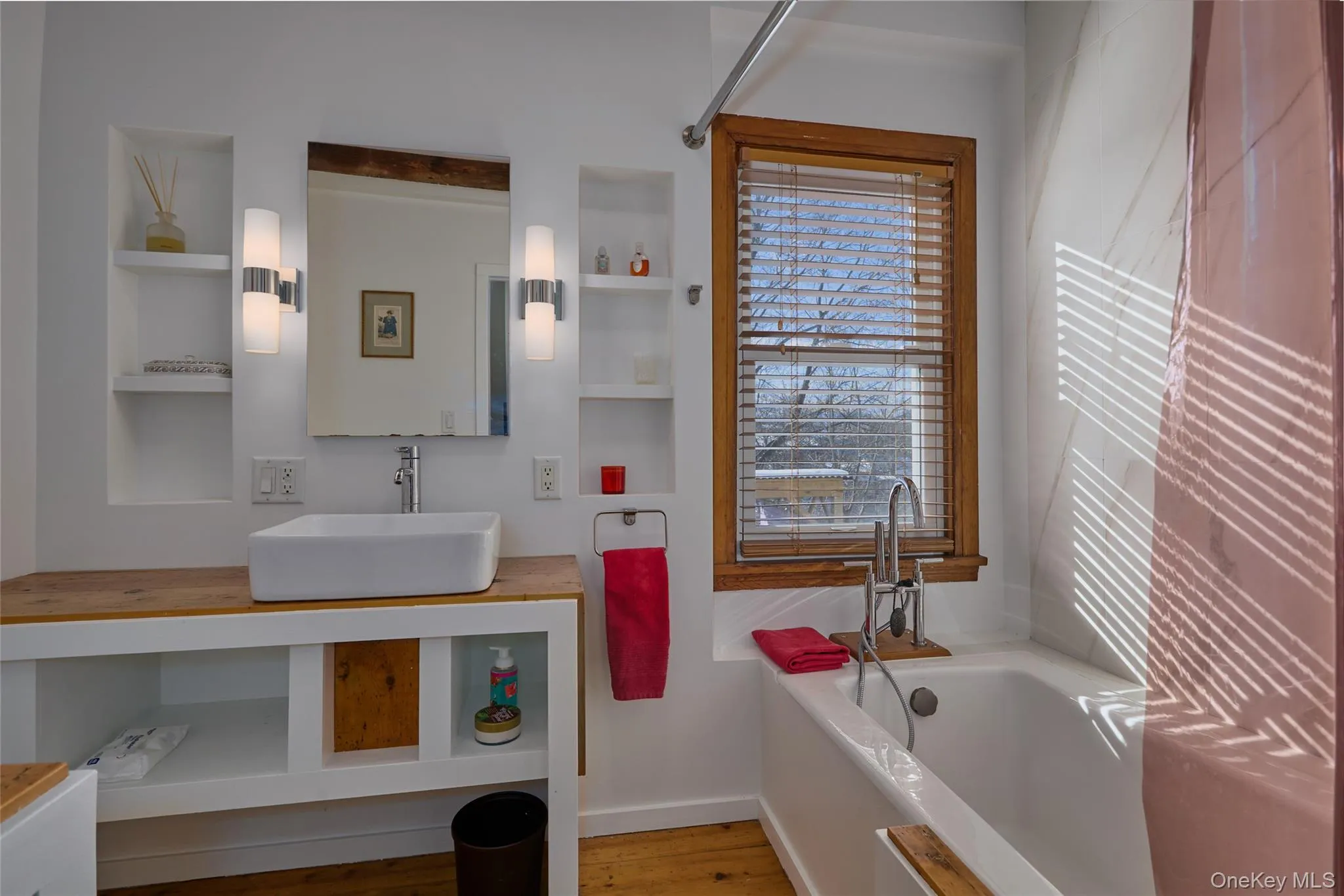 315 State, Hudson, NY, 3 Bedrooms Bedrooms, 8 Rooms Rooms,3 BathroomsBathrooms,Residential,For Rent,State,0,954702 315 State, Hudson, NY, 3 Bedrooms Bedrooms, 8 Rooms Rooms,3 BathroomsBathrooms,Residential,For Rent,State,0,954702