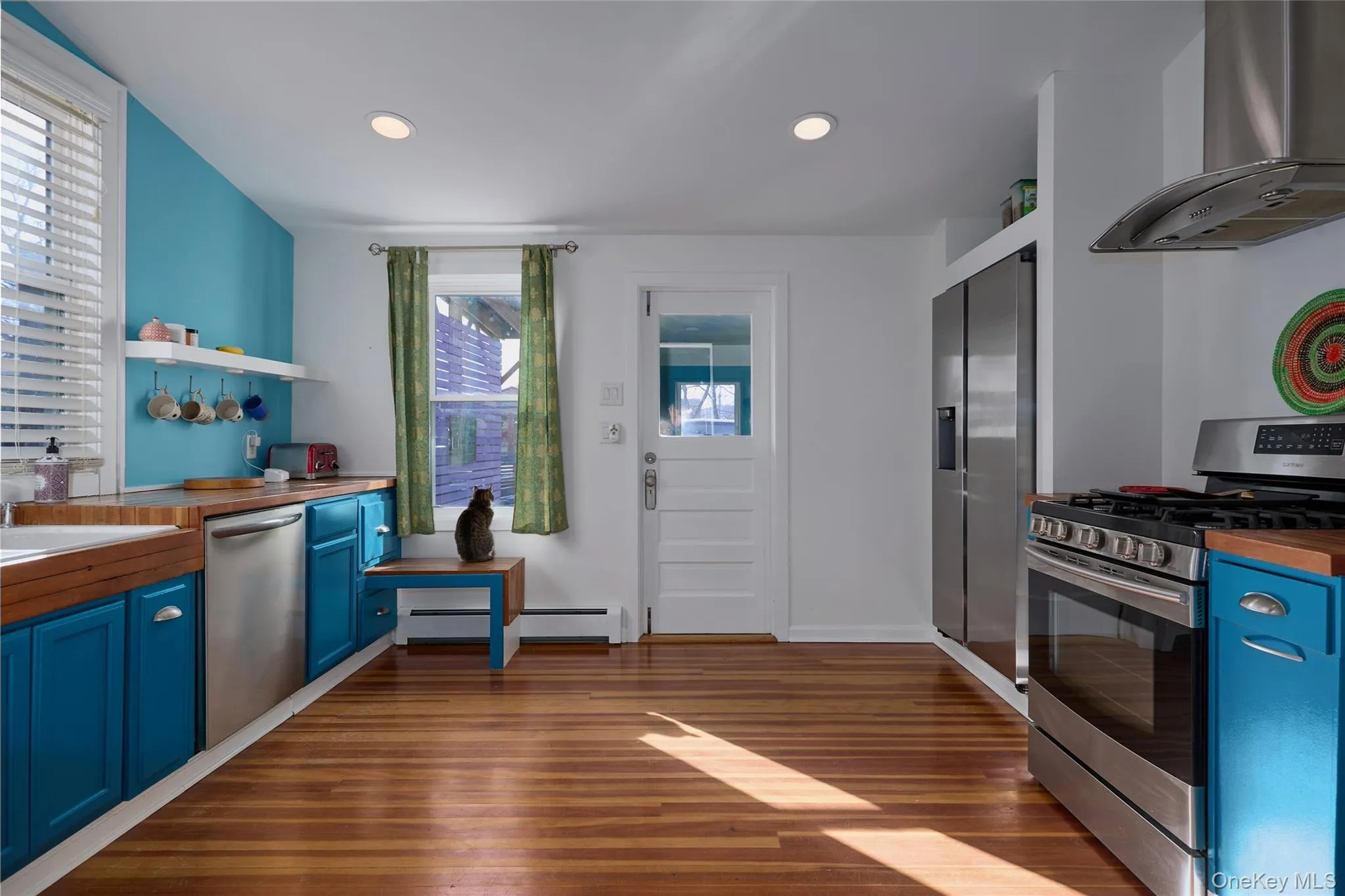 315 State, Hudson, NY, 3 Bedrooms Bedrooms, 8 Rooms Rooms,3 BathroomsBathrooms,Residential,For Rent,State,0,954702 315 State, Hudson, NY, 3 Bedrooms Bedrooms, 8 Rooms Rooms,3 BathroomsBathrooms,Residential,For Rent,State,0,954702