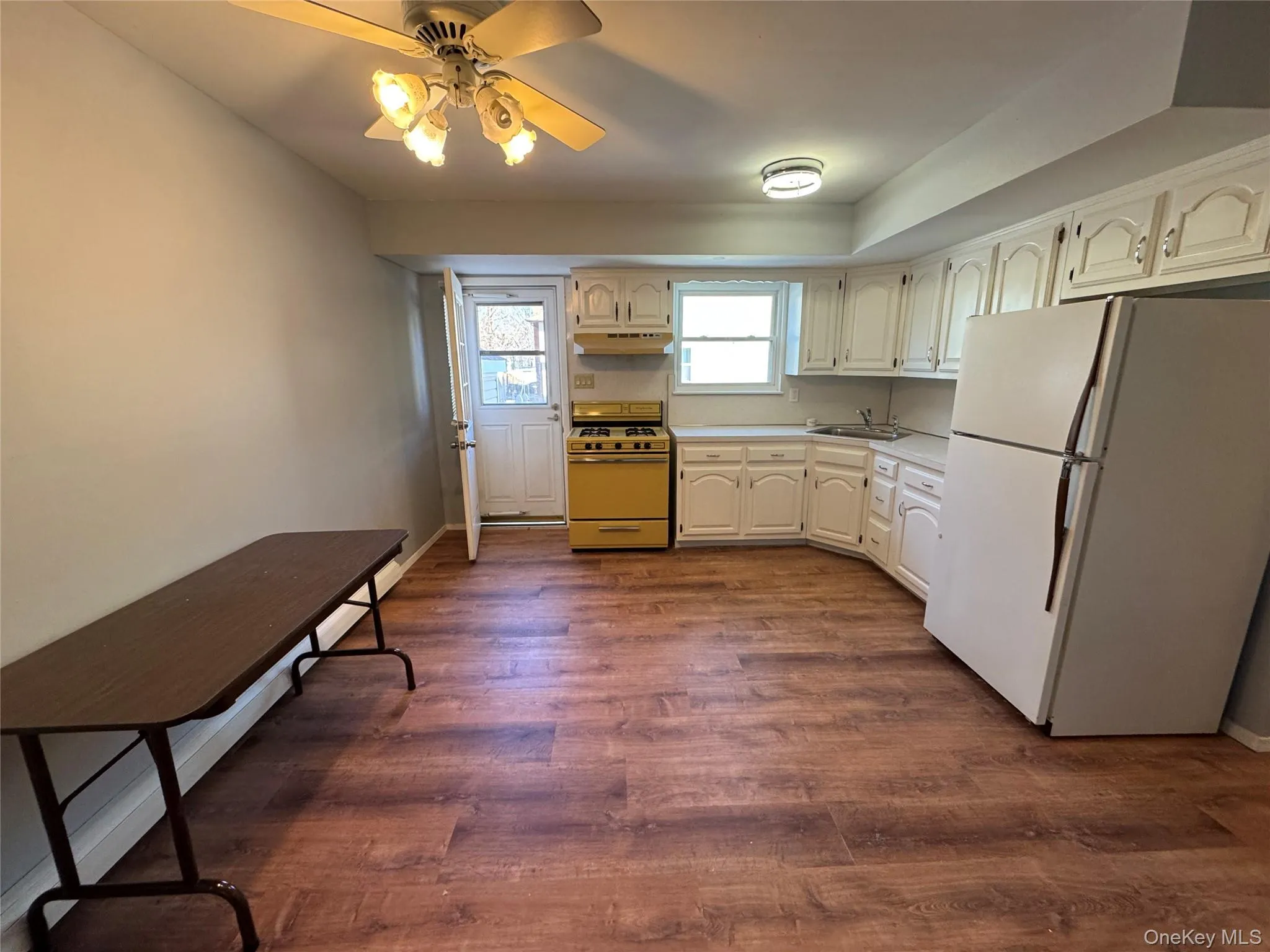 128 Windhorst Avenue, Oyster Bay, NY, 3 Bedrooms Bedrooms, 6 Rooms Rooms,1 BathroomBathrooms,Residential Lease,Idx,Windhorst,0,954707 128 Windhorst Avenue, Oyster Bay, NY, 3 Bedrooms Bedrooms, 6 Rooms Rooms,1 BathroomBathrooms,Residential Lease,Idx,Windhorst,0,954707