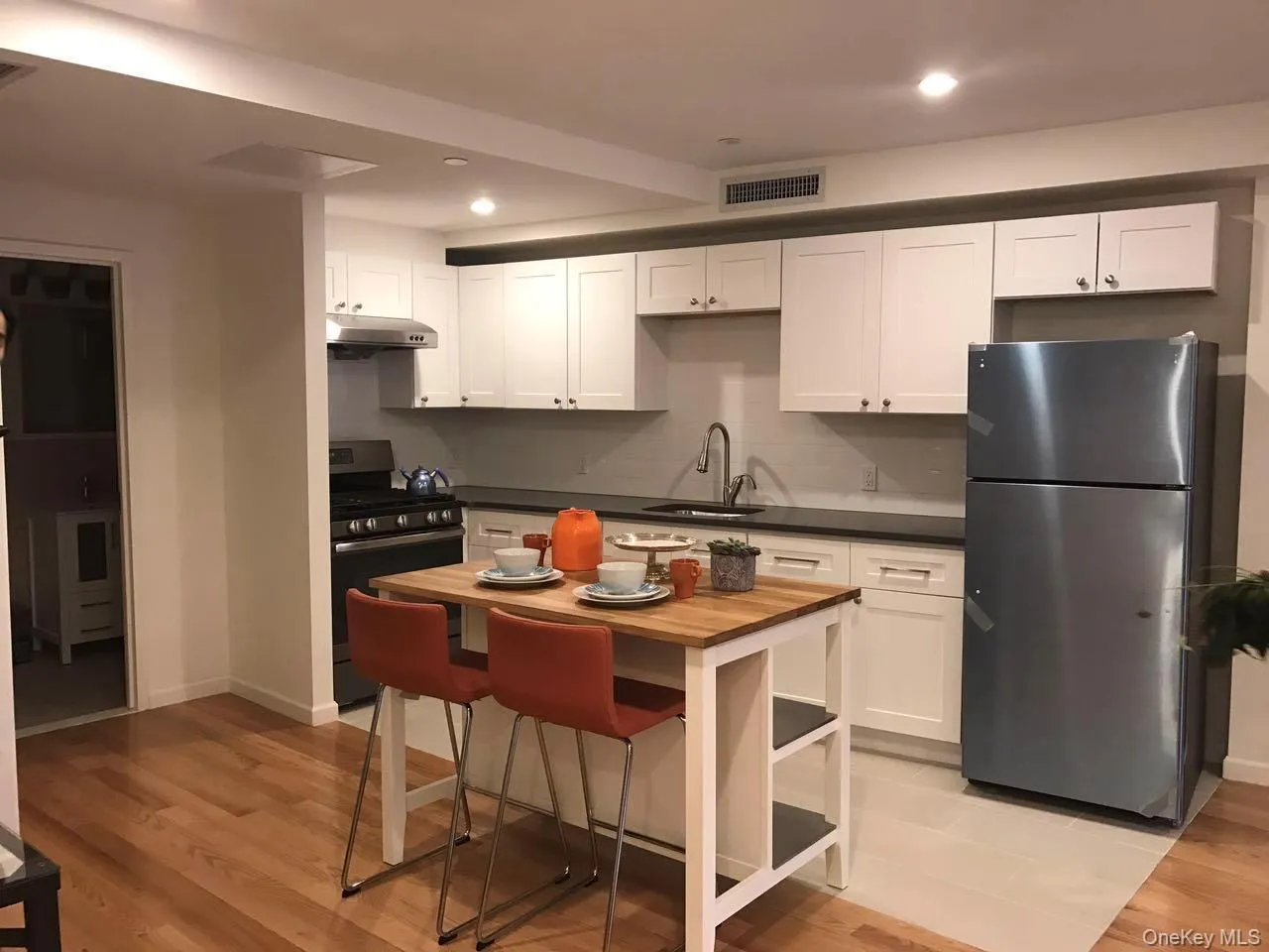 135-17 Northern Boulevard, New York, NY, 3 Rooms Rooms,1 BathroomBathrooms,Residential Lease,Idx,Northern,0,954723 135-17 Northern Boulevard, New York, NY, 3 Rooms Rooms,1 BathroomBathrooms,Residential Lease,Idx,Northern,0,954723