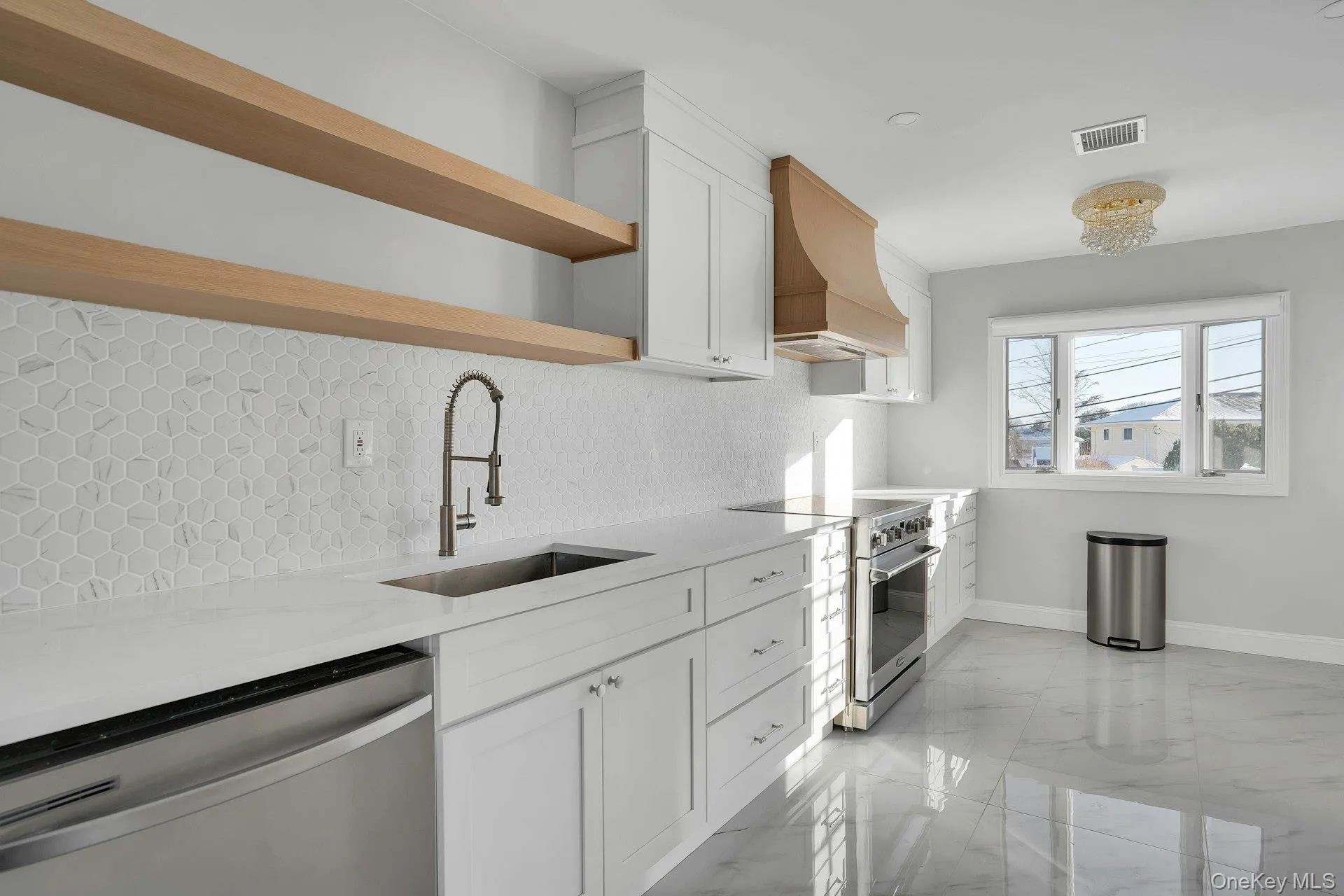 89 Harvest Lane, Smithtown, NY, 4 Bedrooms Bedrooms, 9 Rooms Rooms,3 BathroomsBathrooms,Residential Lease,Idx,Harvest,0,954737 89 Harvest Lane, Smithtown, NY, 4 Bedrooms Bedrooms, 9 Rooms Rooms,3 BathroomsBathrooms,Residential Lease,Idx,Harvest,0,954737