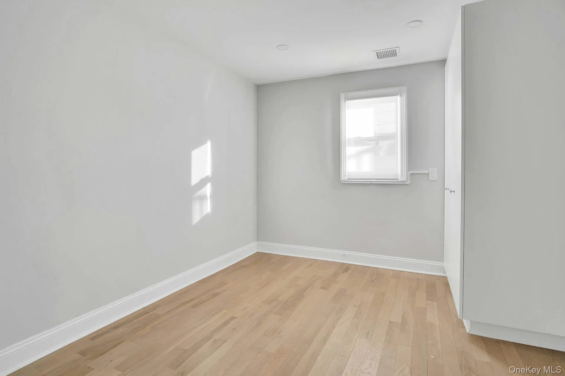 89 Harvest Lane, Smithtown, NY, 4 Bedrooms Bedrooms, 9 Rooms Rooms,3 BathroomsBathrooms,Residential Lease,Idx,Harvest,0,954737 89 Harvest Lane, Smithtown, NY, 4 Bedrooms Bedrooms, 9 Rooms Rooms,3 BathroomsBathrooms,Residential Lease,Idx,Harvest,0,954737