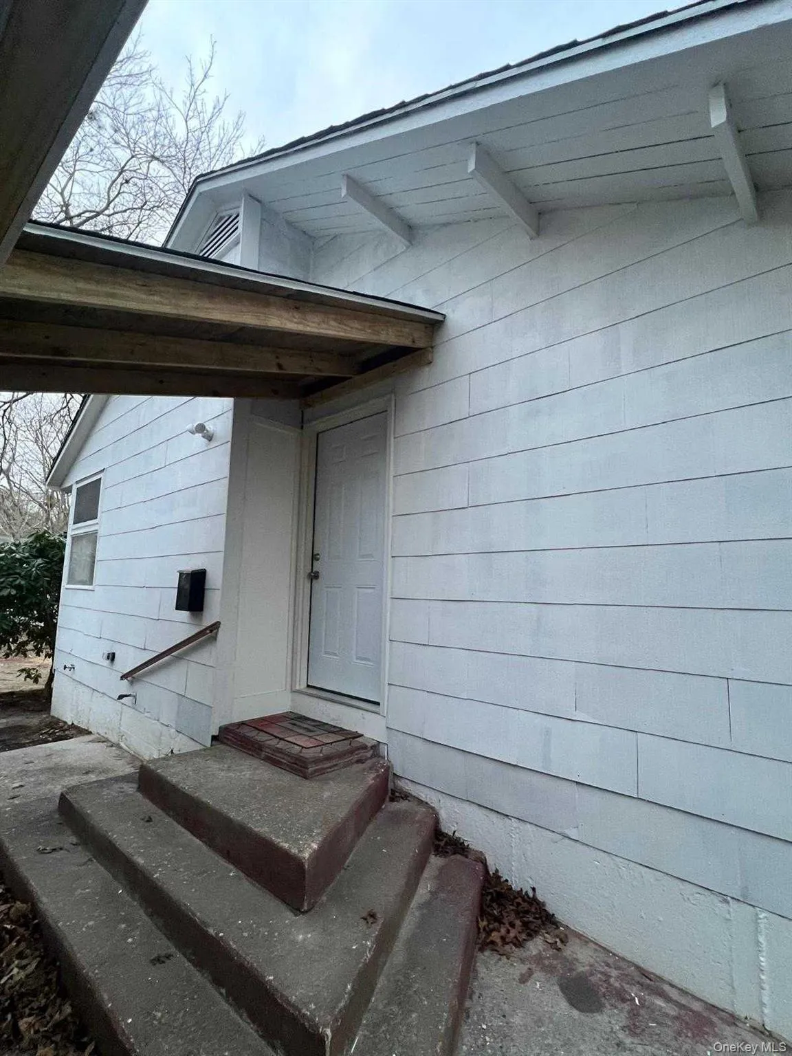 5 Birch Court, Riverhead, NY, 3 Bedrooms Bedrooms, ,1 BathroomBathrooms,Residential Lease,For Rent,Birch,0,954749 5 Birch Court, Riverhead, NY, 3 Bedrooms Bedrooms, ,1 BathroomBathrooms,Residential Lease,For Rent,Birch,0,954749