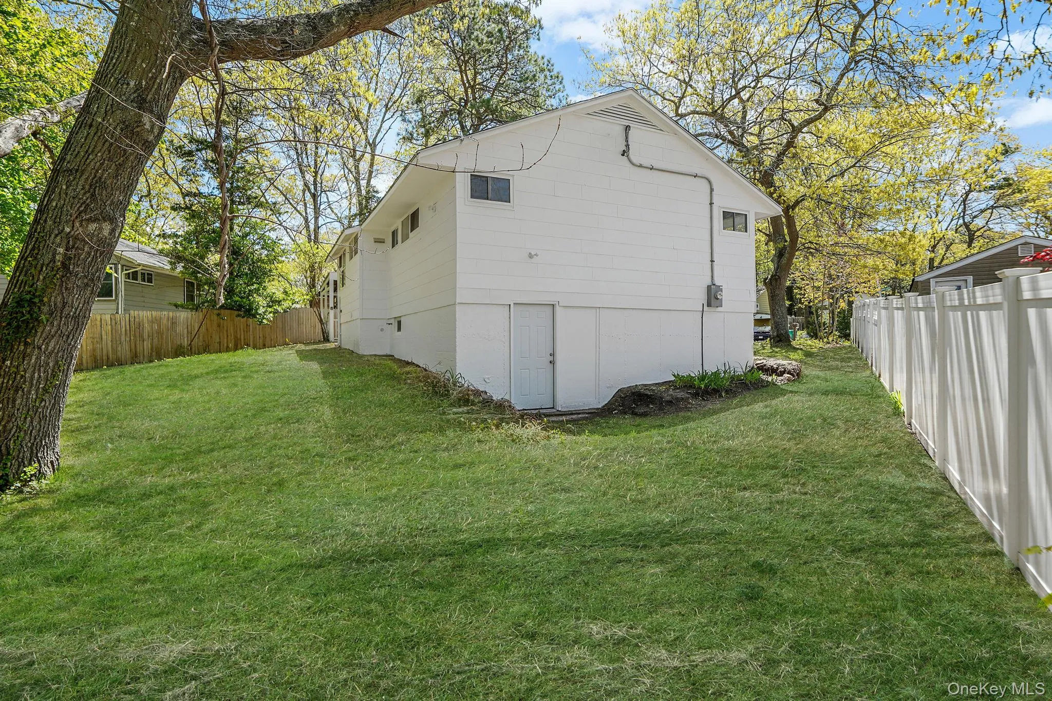 5 Birch Court, Riverhead, NY, 3 Bedrooms Bedrooms, ,1 BathroomBathrooms,Residential Lease,For Rent,Birch,0,954749 5 Birch Court, Riverhead, NY, 3 Bedrooms Bedrooms, ,1 BathroomBathrooms,Residential Lease,For Rent,Birch,0,954749