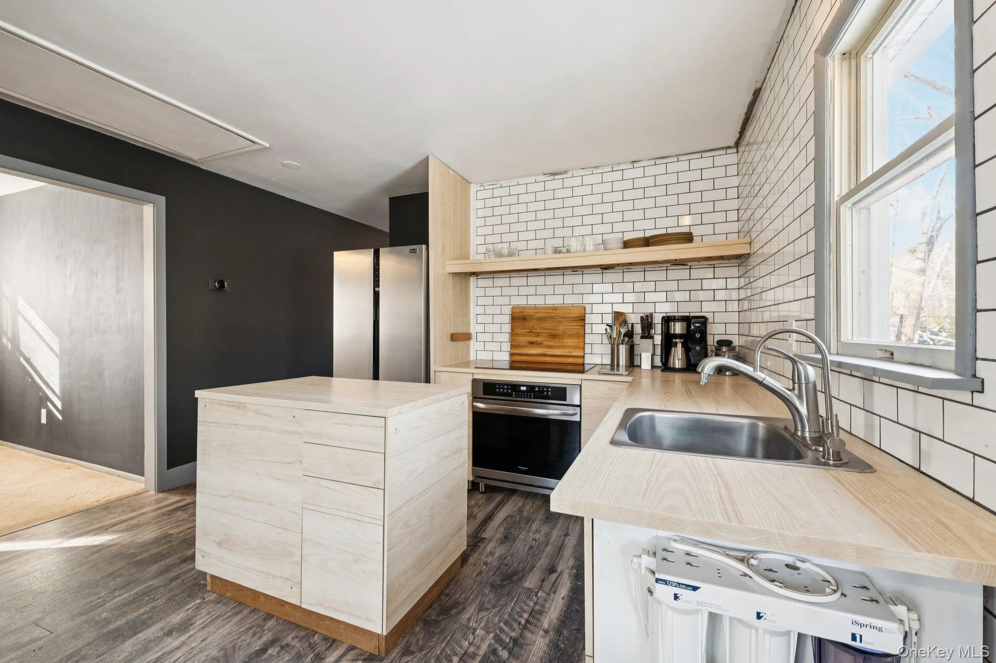 176 Maple Avenue, Southampton, NY, 2 Bedrooms Bedrooms, 5 Rooms Rooms,1 BathroomBathrooms,Residential,For Rent,Maple,0,954761 176 Maple Avenue, Southampton, NY, 2 Bedrooms Bedrooms, 5 Rooms Rooms,1 BathroomBathrooms,Residential,For Rent,Maple,0,954761