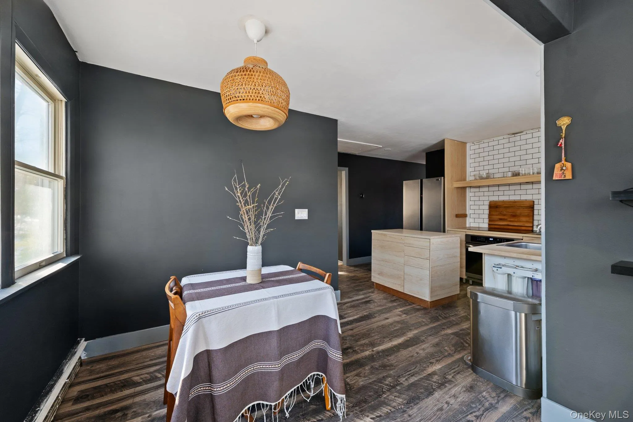 176 Maple Avenue, Southampton, NY, 2 Bedrooms Bedrooms, 5 Rooms Rooms,1 BathroomBathrooms,Residential,For Rent,Maple,0,954761 176 Maple Avenue, Southampton, NY, 2 Bedrooms Bedrooms, 5 Rooms Rooms,1 BathroomBathrooms,Residential,For Rent,Maple,0,954761