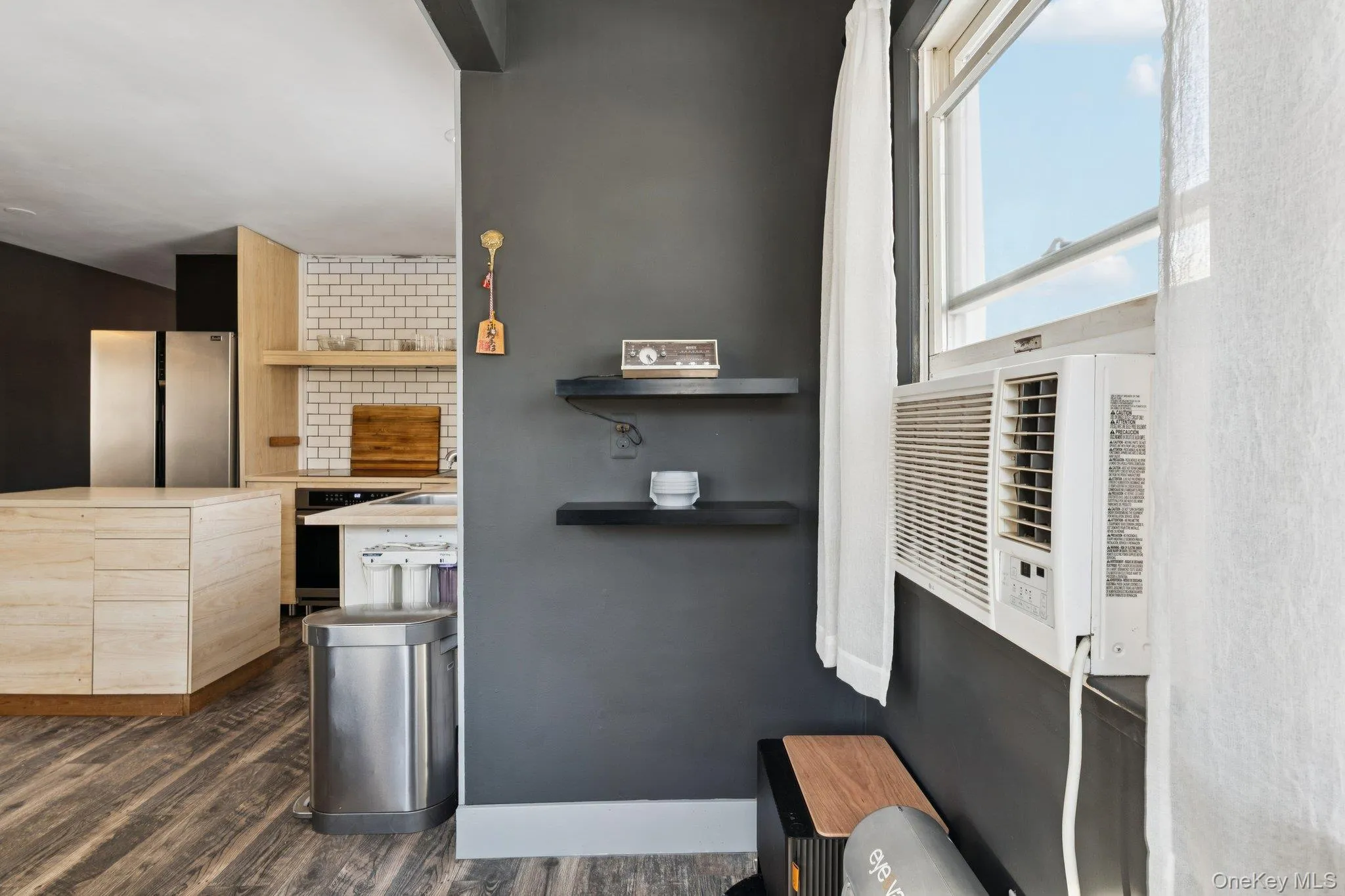 176 Maple Avenue, Southampton, NY, 2 Bedrooms Bedrooms, 5 Rooms Rooms,1 BathroomBathrooms,Residential,For Rent,Maple,0,954761 176 Maple Avenue, Southampton, NY, 2 Bedrooms Bedrooms, 5 Rooms Rooms,1 BathroomBathrooms,Residential,For Rent,Maple,0,954761